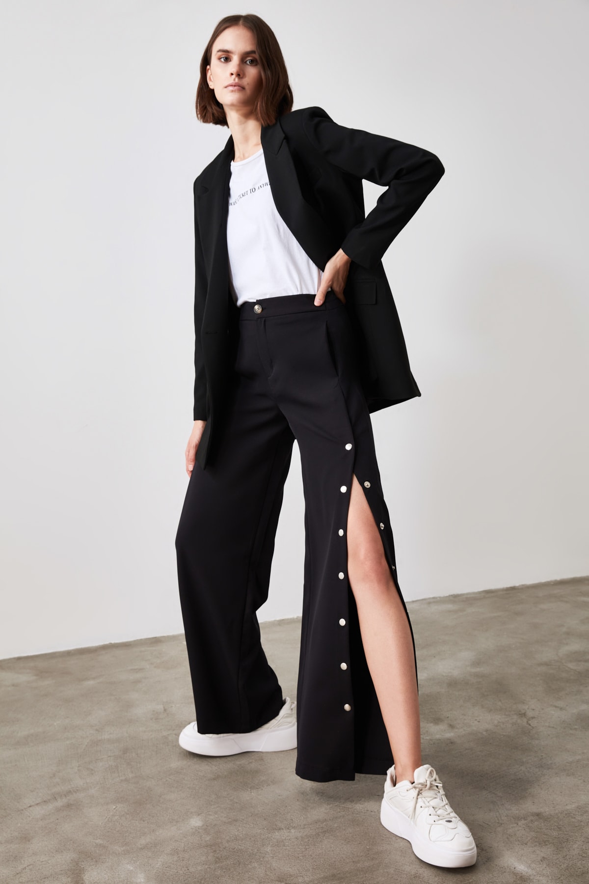 Pantaloni dama, Trendyol