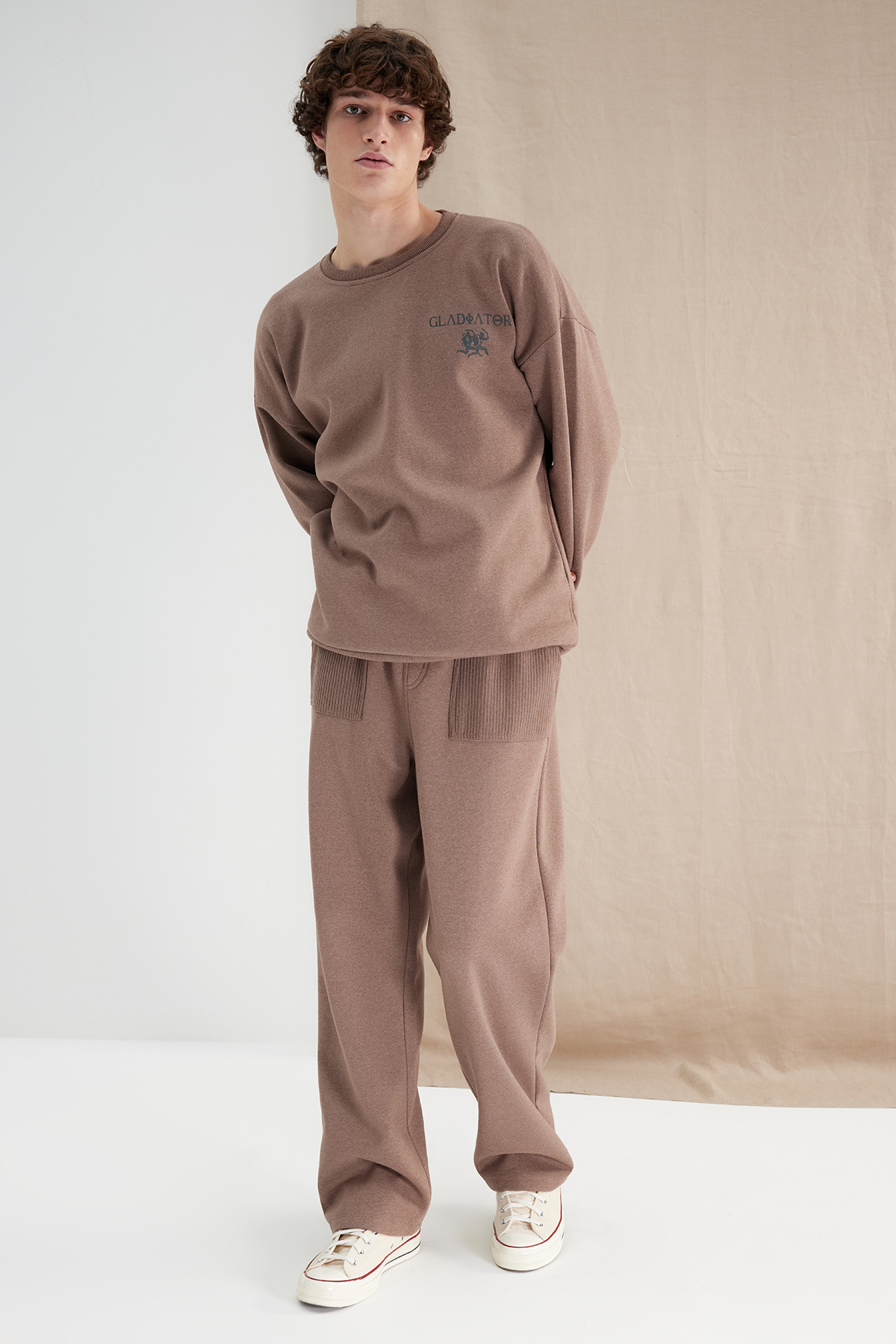 Levně Trendyol Mink Men's More Sustainable Oversize Pocket Textured Fabric Detailed Sweatpants