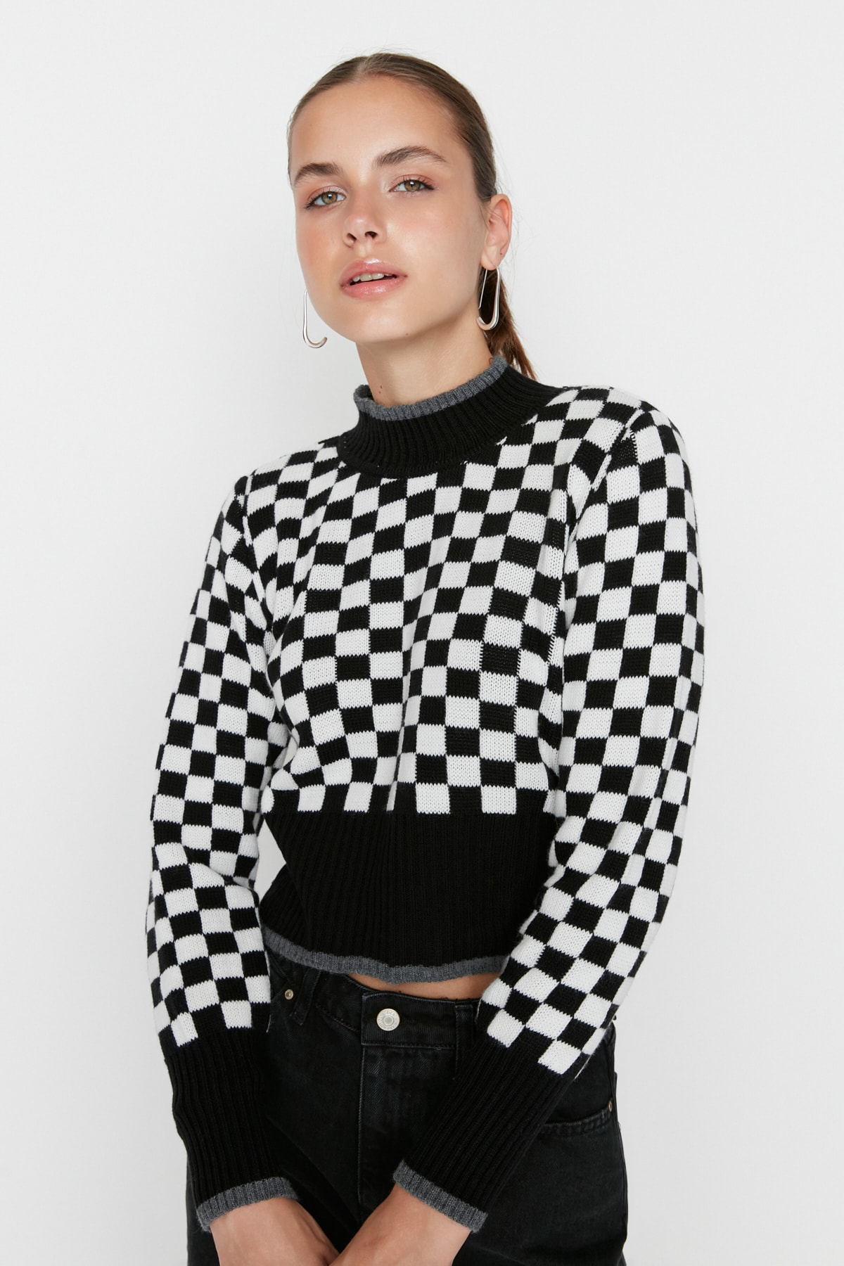 Trendyol Black Stand-Up Collar Jacquard Knitwear Sweater