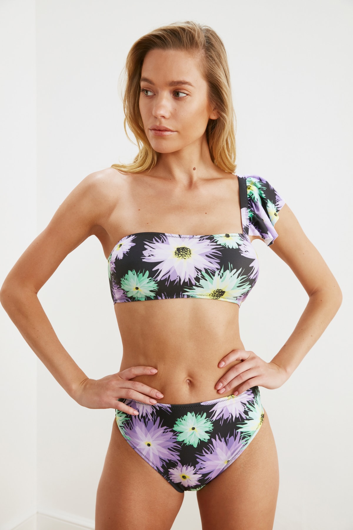 Trendyol floral cu model de înaltă talie Bikini partea de jos