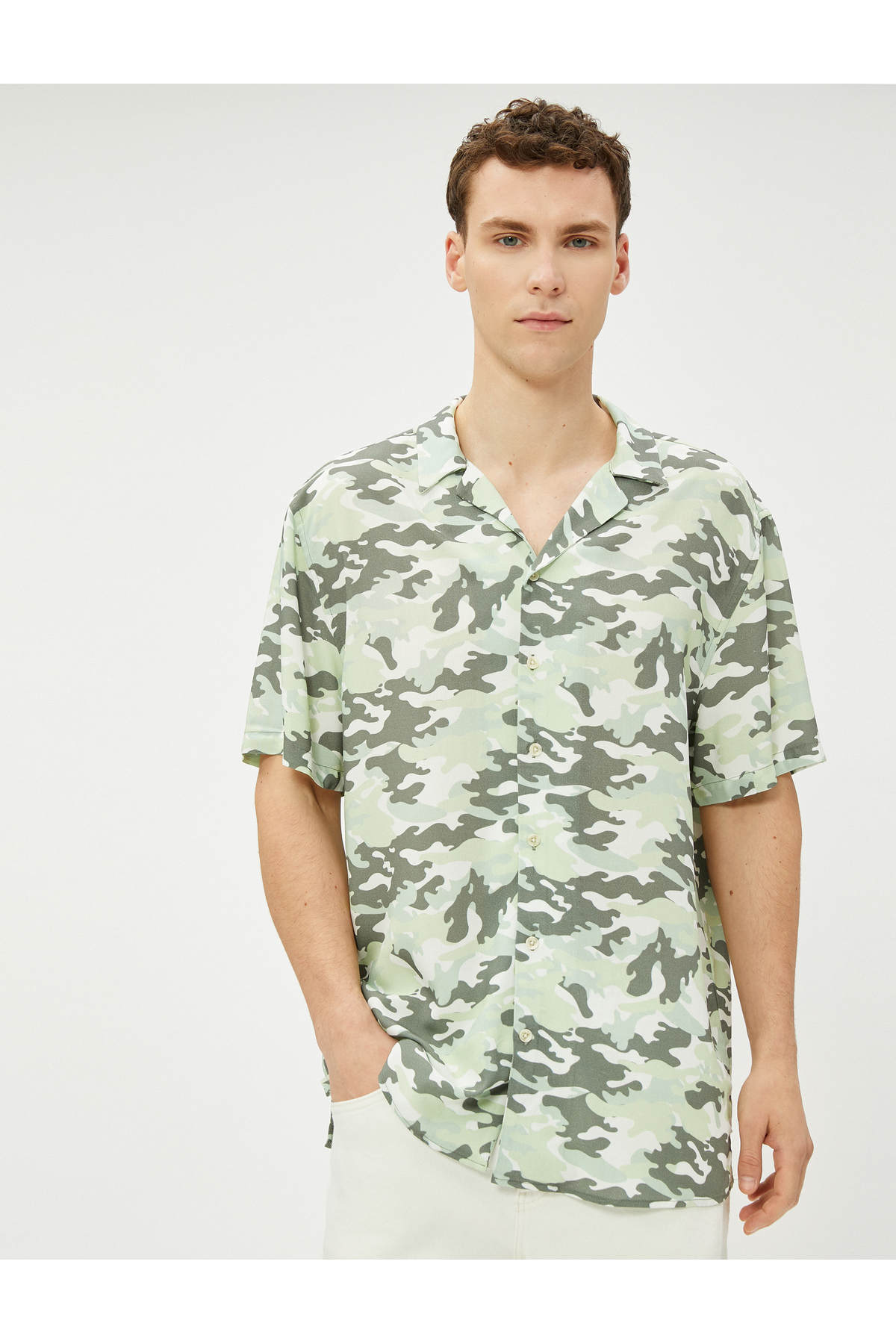 Levně Koton Camouflage Printed Shirt Short Sleeve Turndown Collar Viscose Fabric