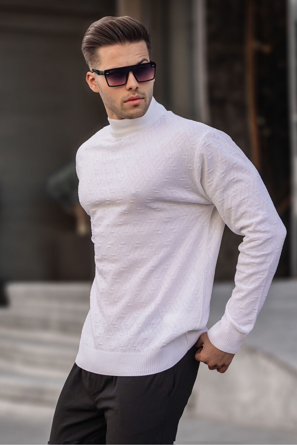 Levně Madmext Ecru Men's Turtleneck Knitwear Sweater 6301
