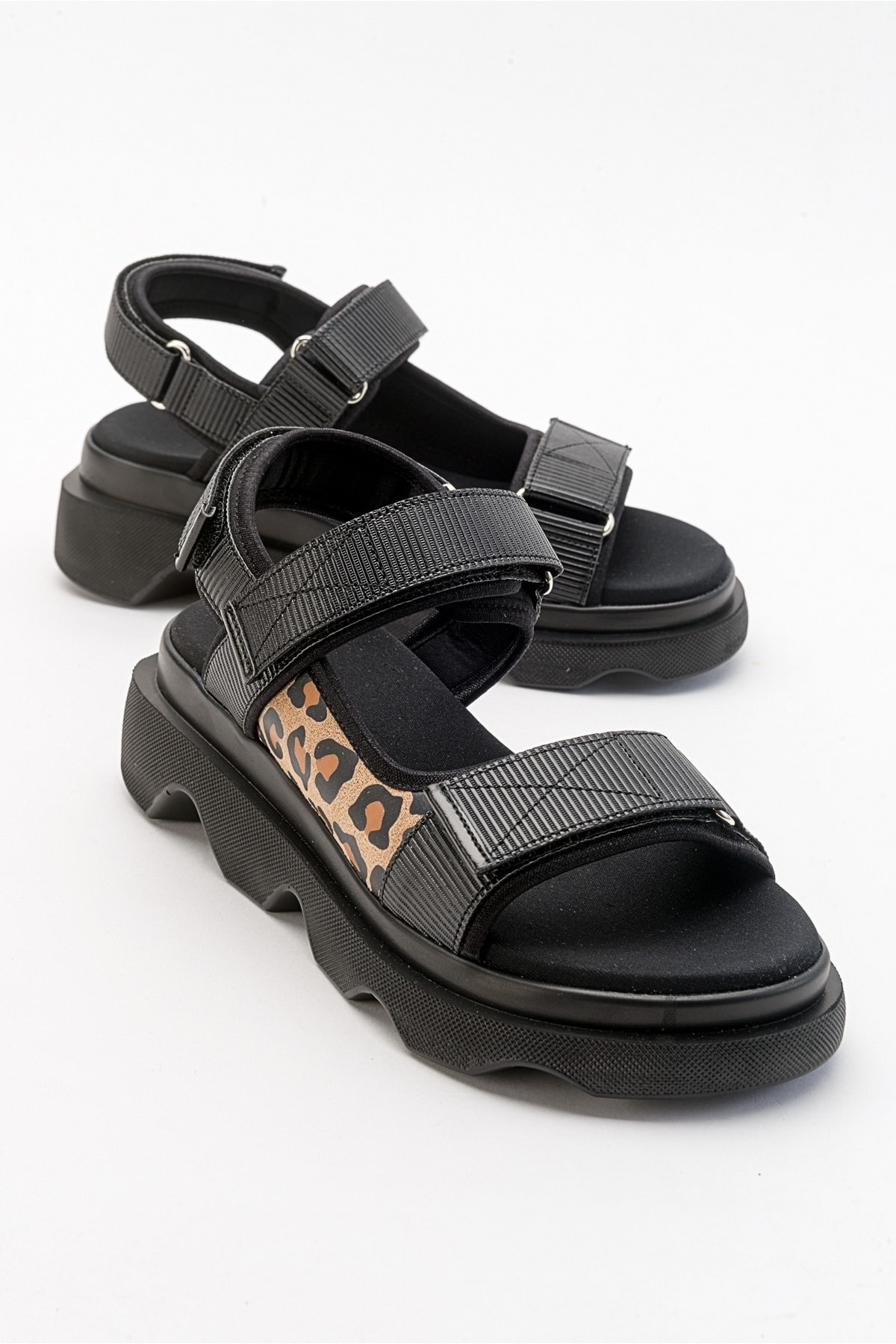 Levně LuviShoes Tedy Women's Black Patterned Sandals