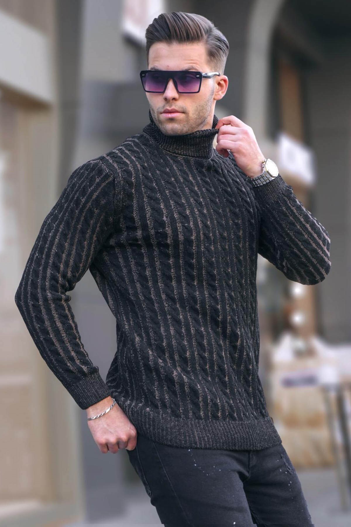 Levně Madmext Black Turtleneck Knitted Detailed Sweater 6317