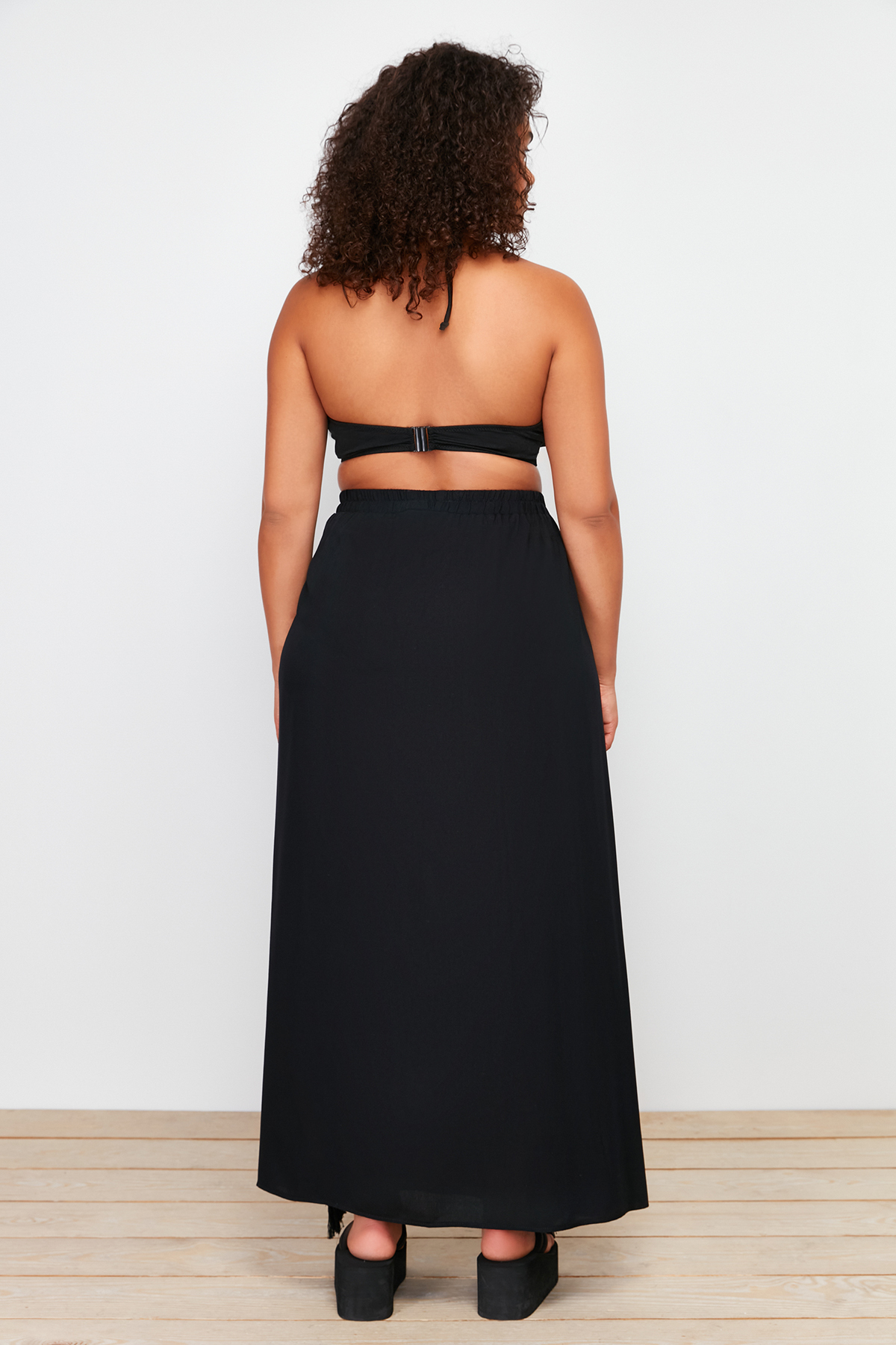 Trendyol Curve Black Maxi Length Woven Tasseled Slit Detailed Beach Wear Skirt