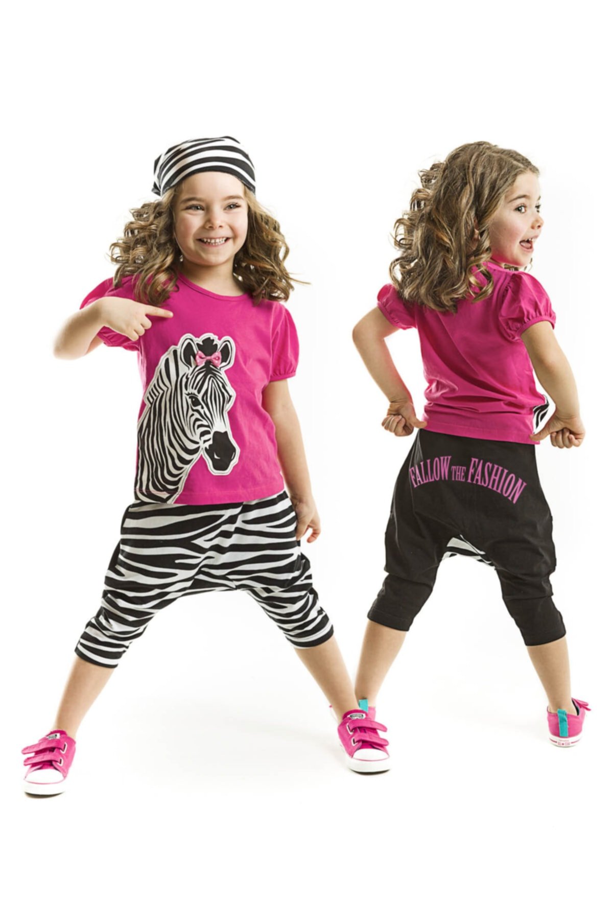 Levně Denokids Zebra Fashion Dívčí tričko Capri Shorts Set