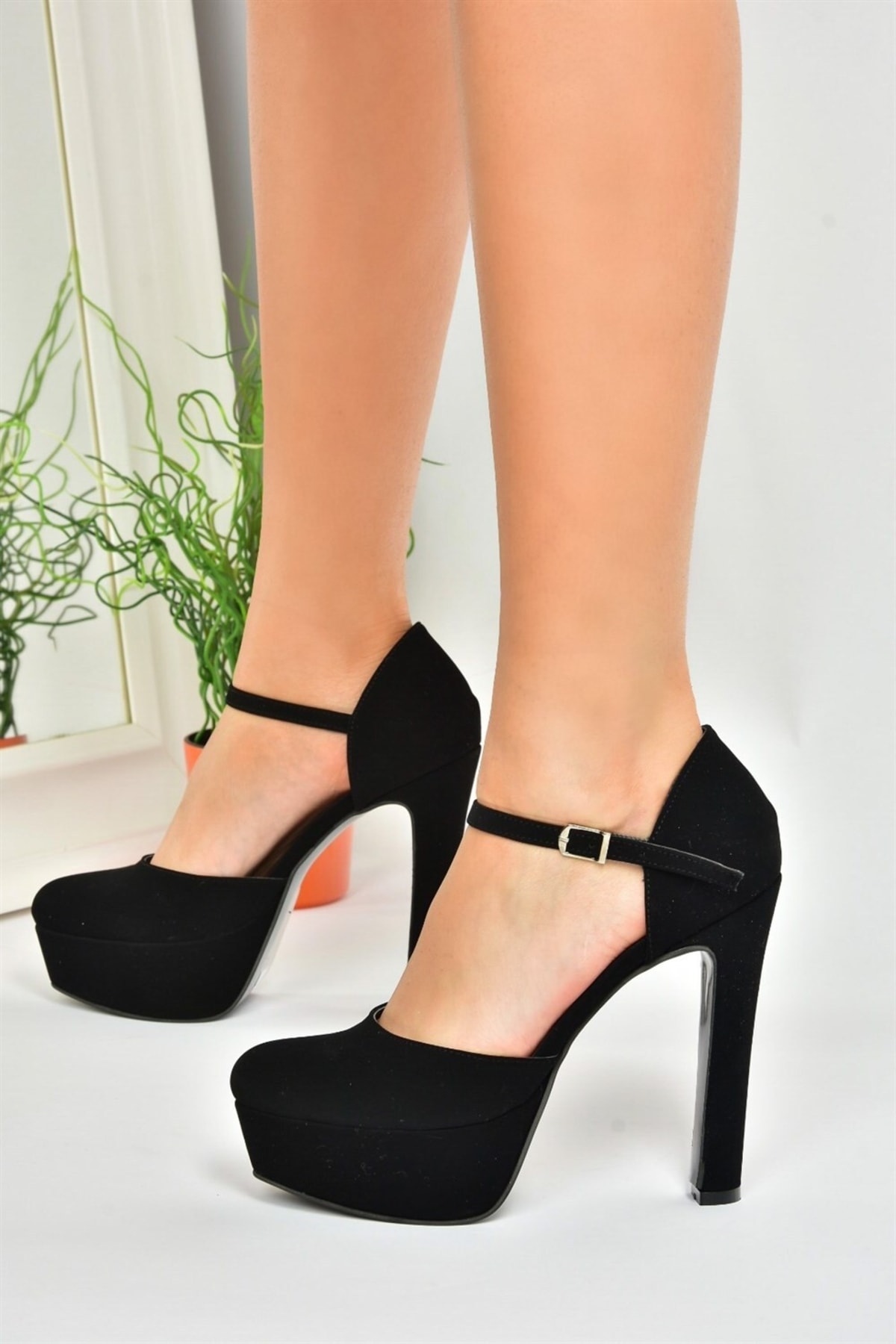 Levně Fox Shoes Black Nubuck Platform Thick High Heels Women's Shoes