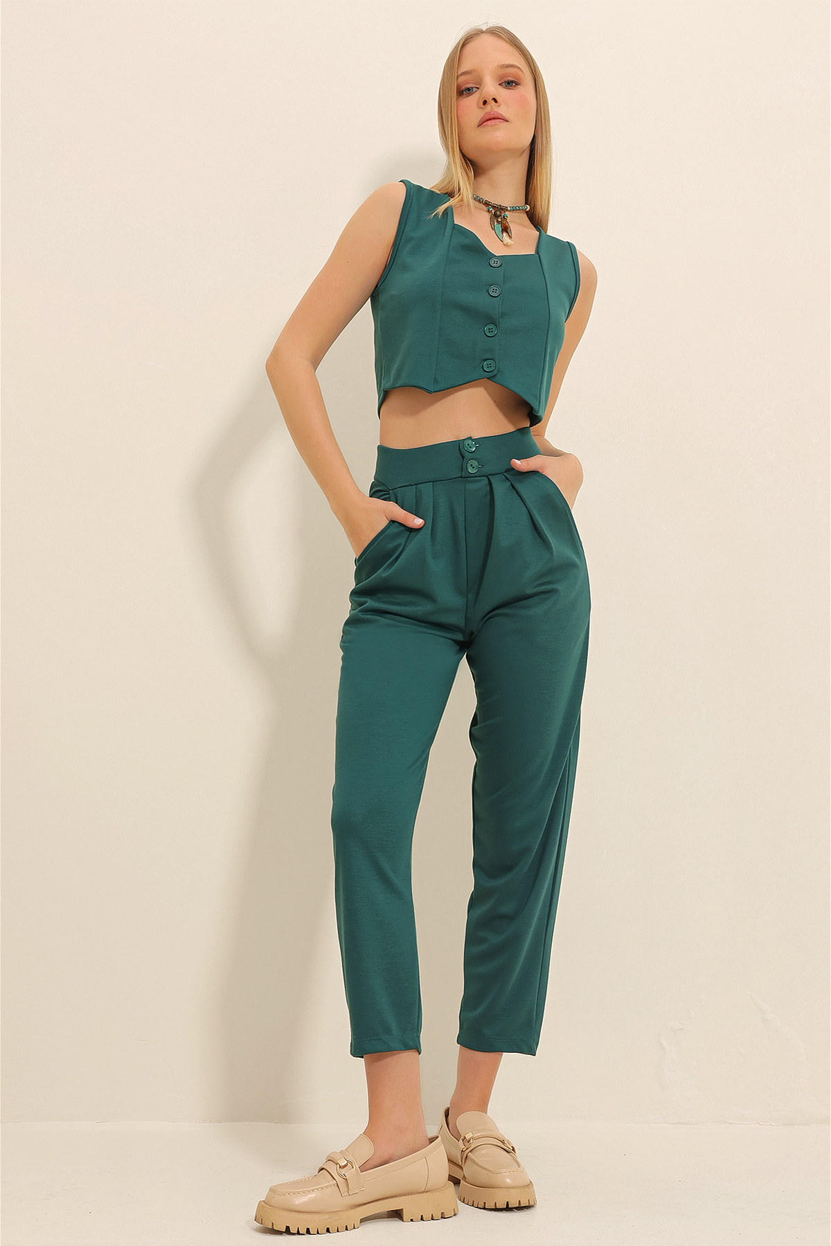 Levně Trend Alaçatı Stili Women's Walnut Green High Waist Carrot Pants