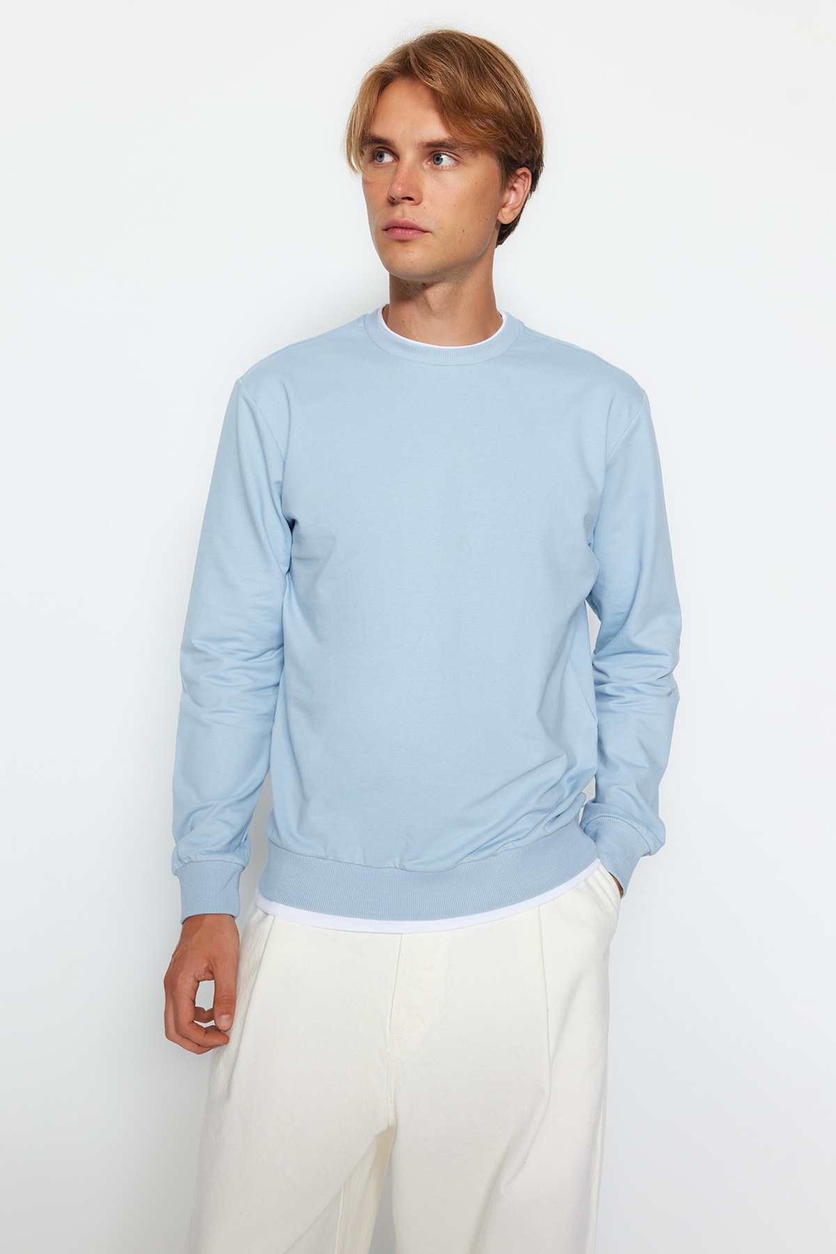 Trendyol Blue Men's Basic Regular Fit 100% Cotton Sweatshirt