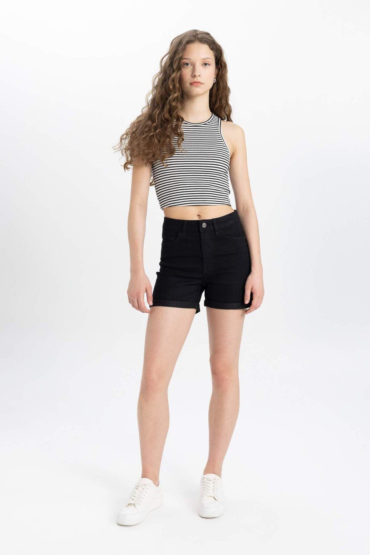 DEFACTO Normal Waist Folded Leg Jean Shorts