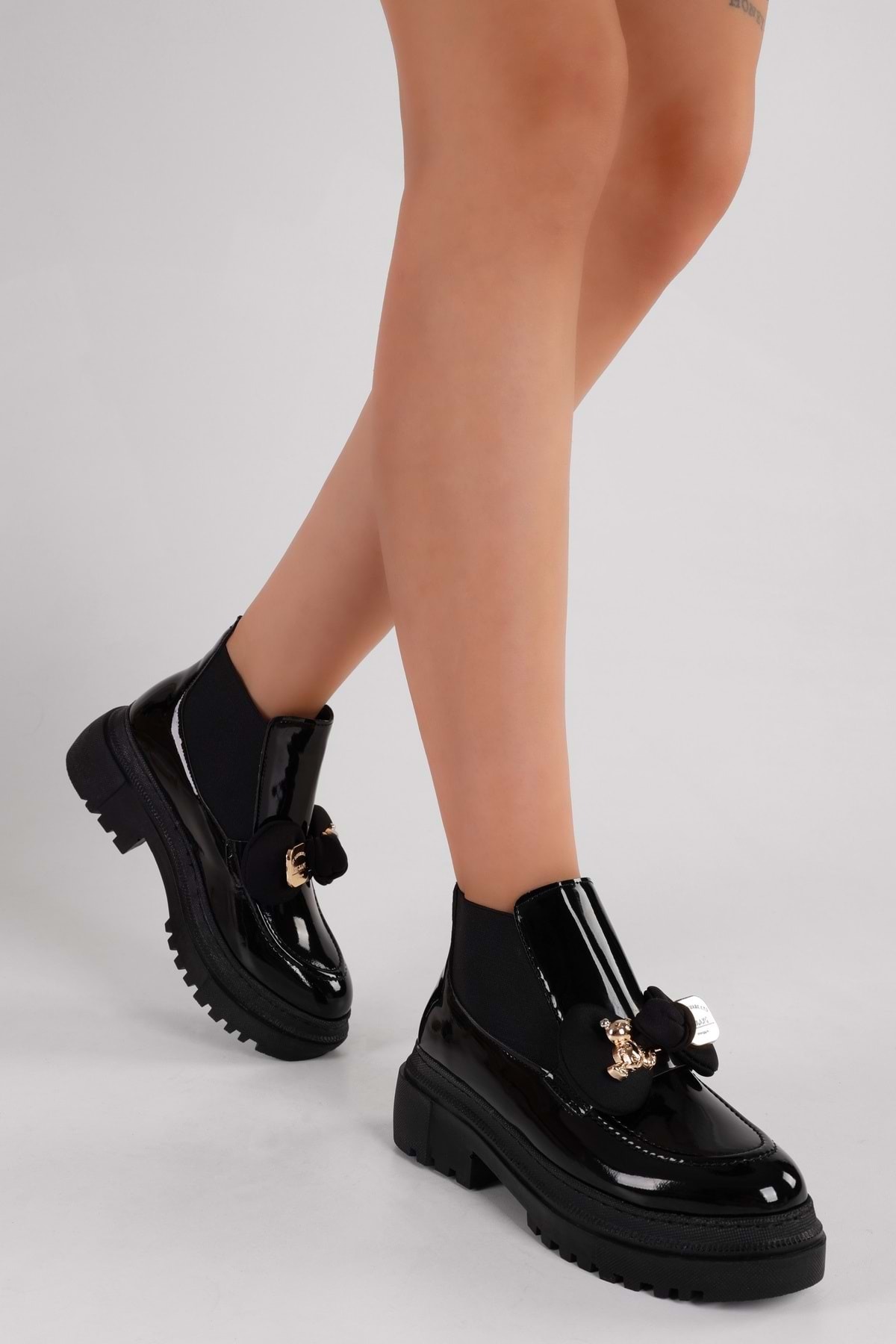 Levně Shoeberry Women's Mottox Black Patent Leather Boots Loafer Black Patent Leather