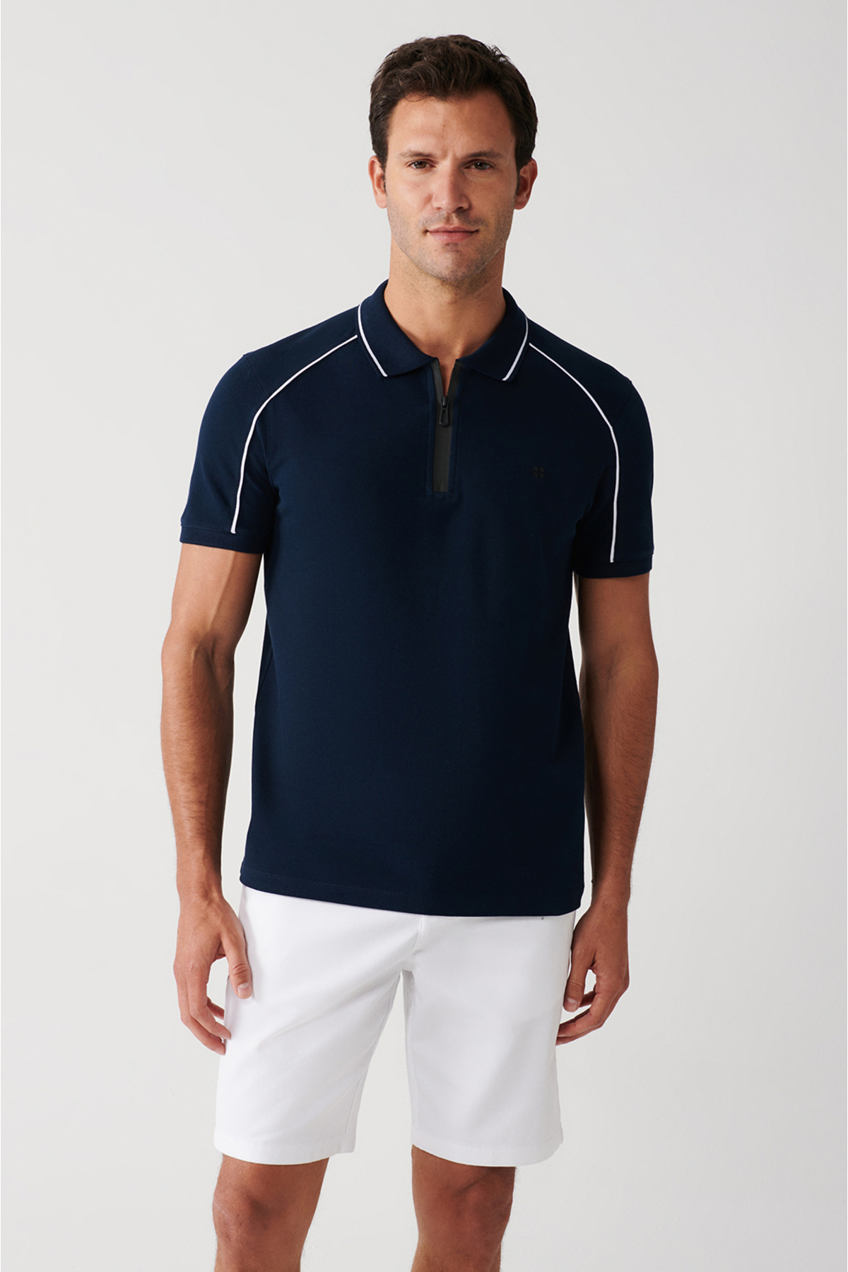 Levně Avva Men's Navy Blue 100% Cotton Welt Shoulder Zipper Regular Fit Polo Neck T-shirt31y1127