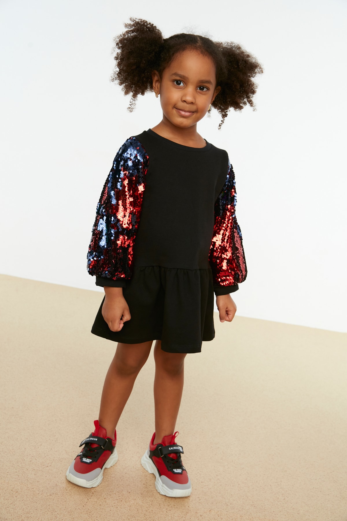 Trendyol Girls Black Knitted Dress with Sequined Sleeves