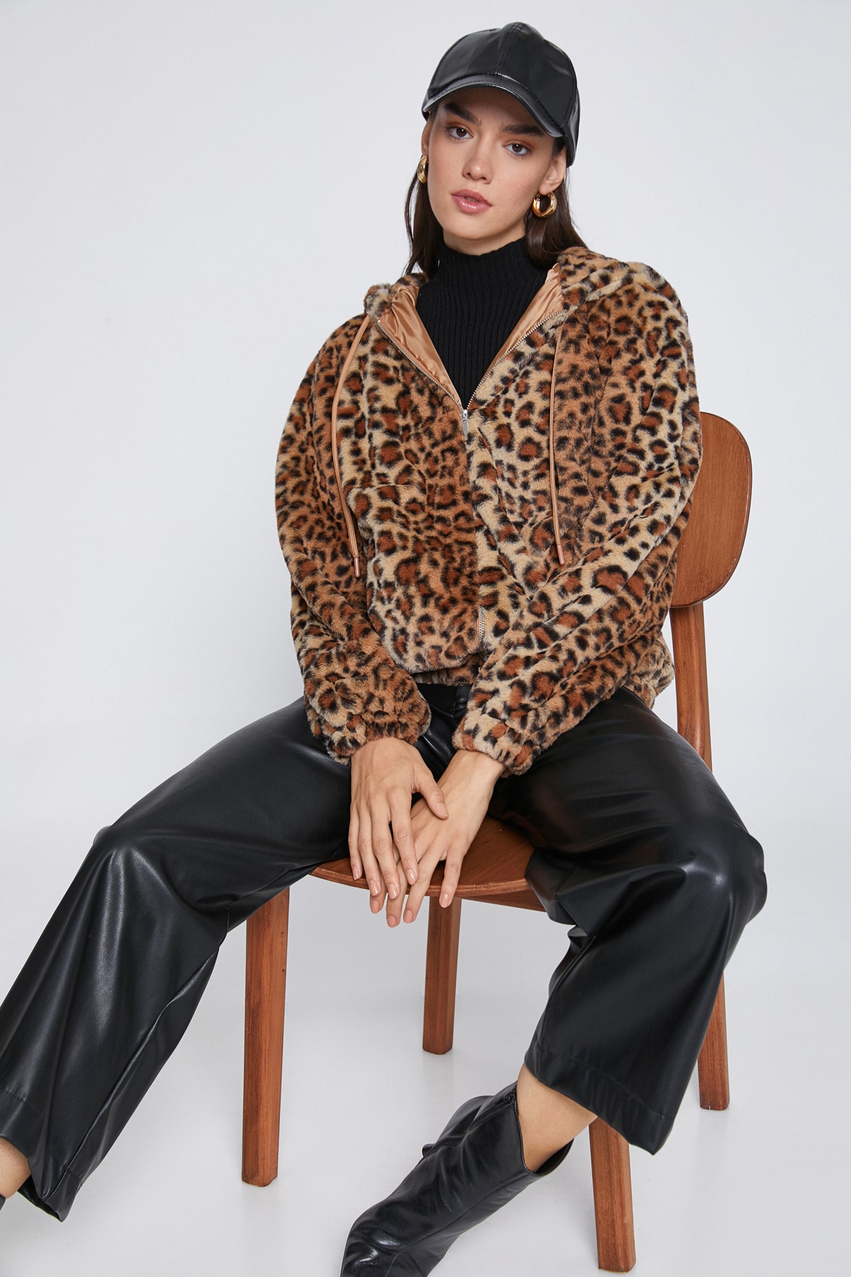 Levně Koton Leopard vzorovaná plyšová bunda s kapucí