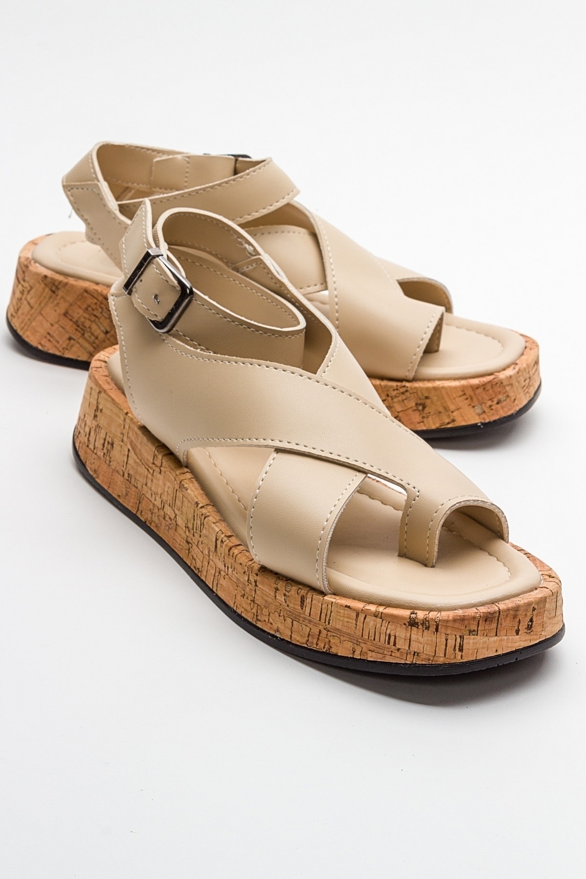 Levně LuviShoes SARY Women's Beige Sandals