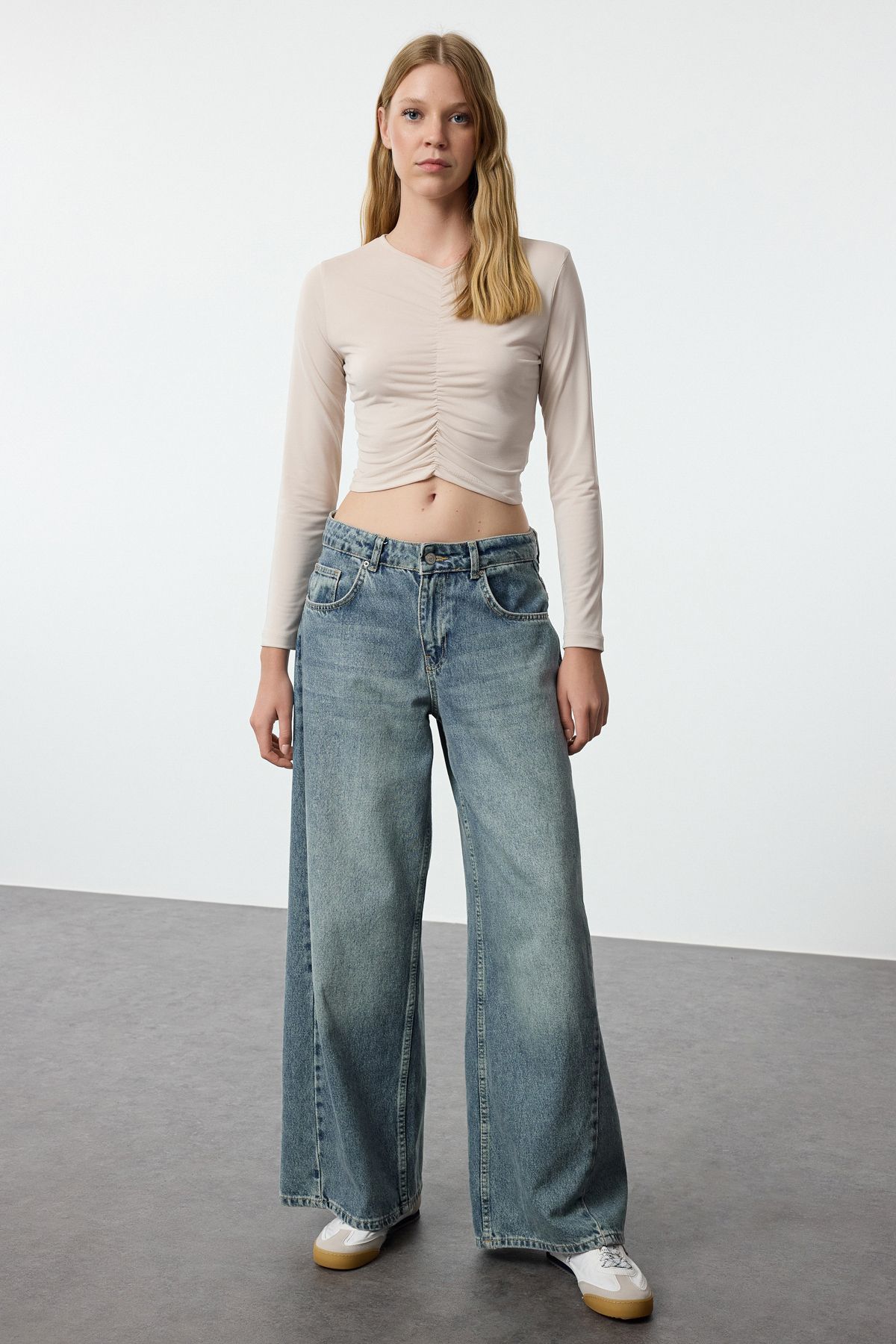 Trendyol Stone Fitted/Fits on the Body Gathered Detail Crop Flexible Knit Blouse