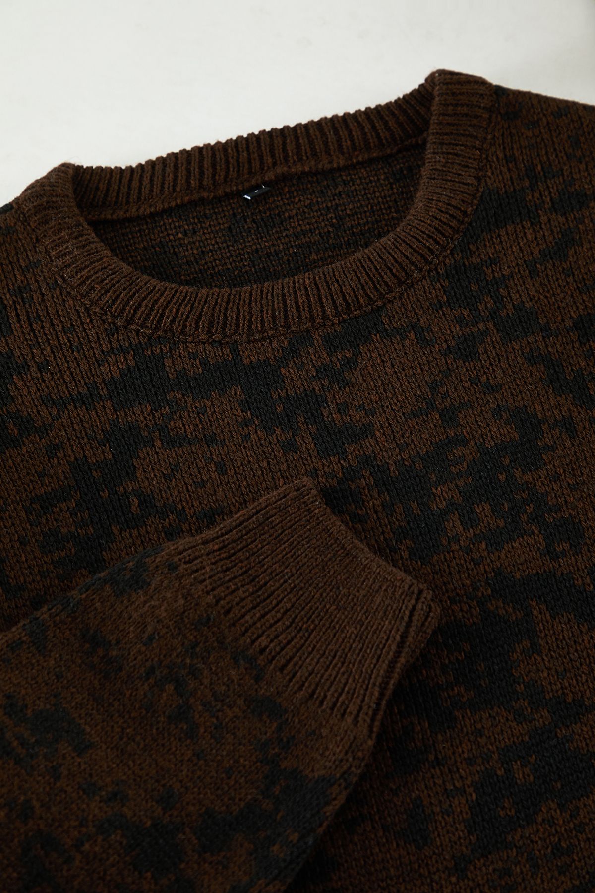 Trendyol Brown Regular Crew Neck Polka Dot Knitwear Sweater