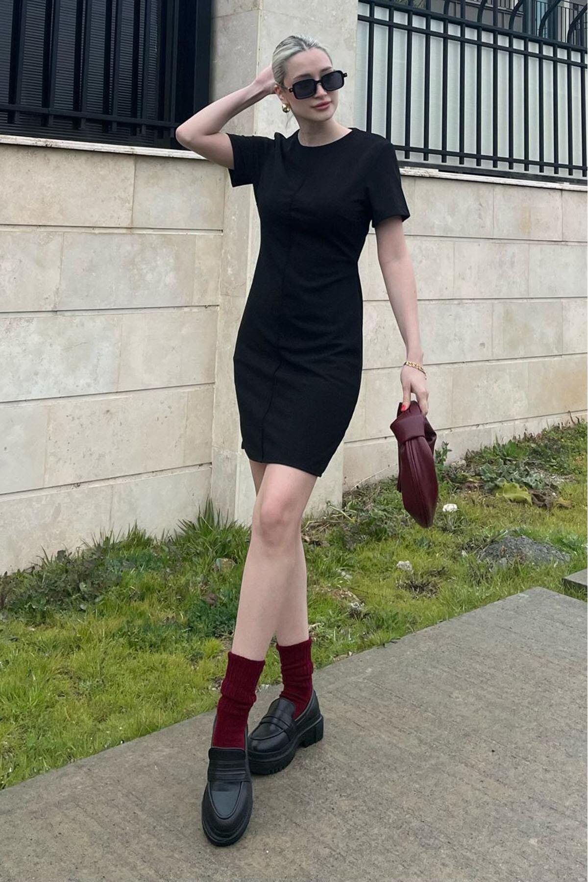 Levně Madmext Black Short Sleeve Basic Mini Dress
