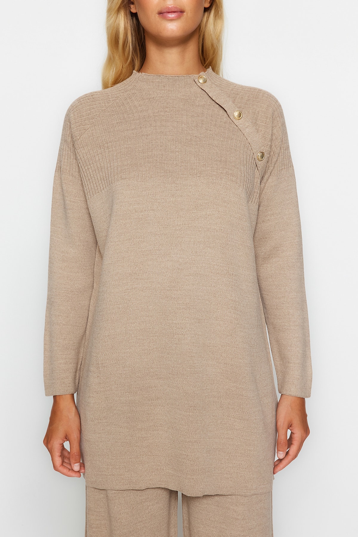 Trening dama, Trendyol