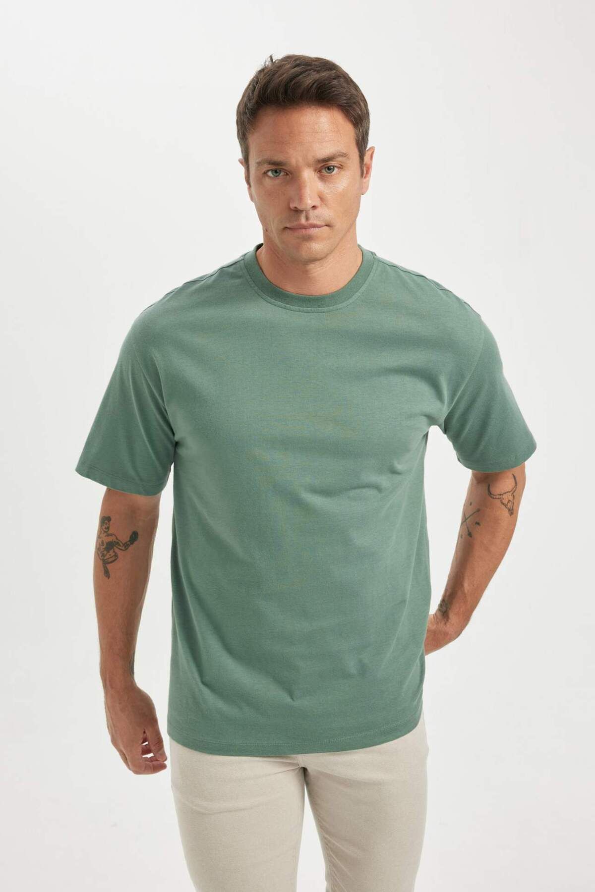 DEFACTO Oversize Fit Crew Neck Short Sleeve 100% Cotton T-shirt