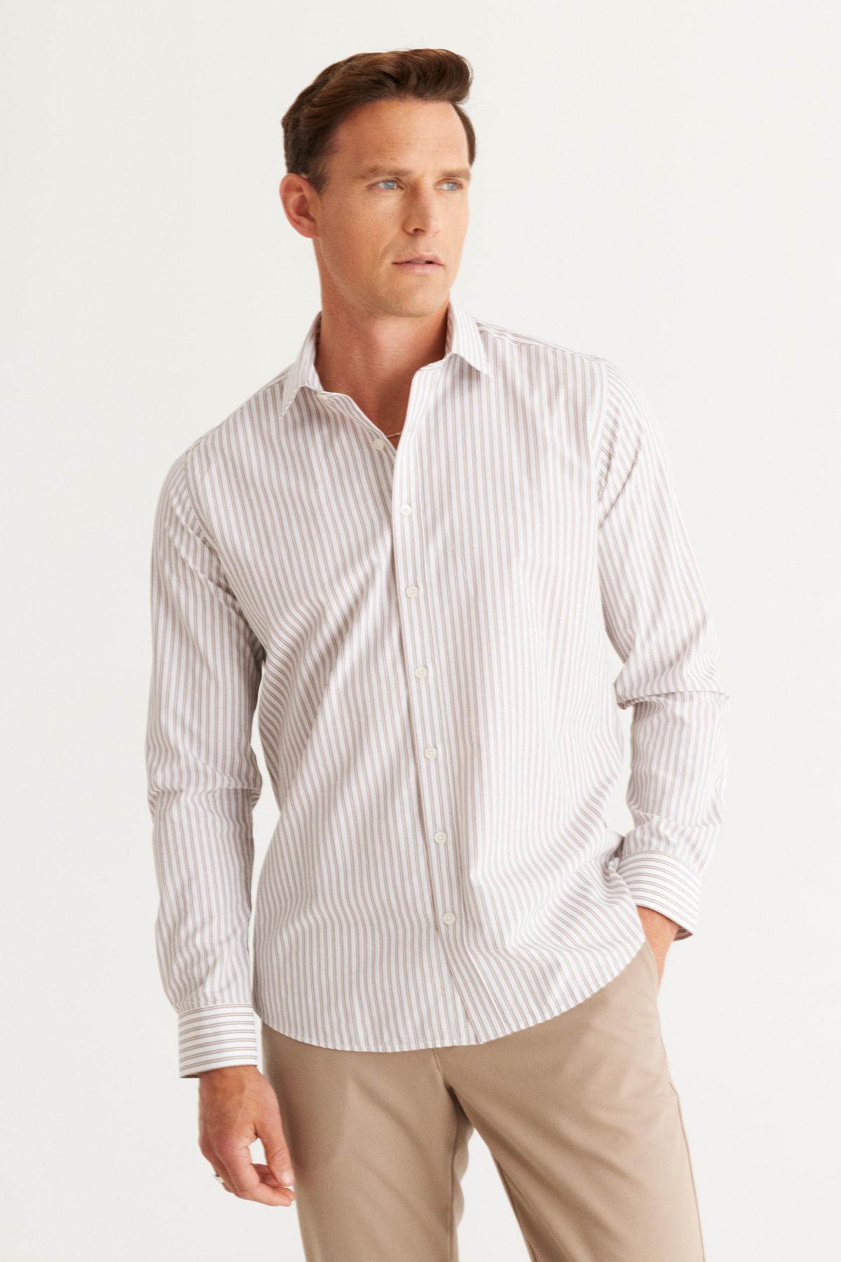 Levně ALTINYILDIZ CLASSICS Men's White-Brown Slim Fit Slim Fit Button-down Collar Cotton Striped Shirt