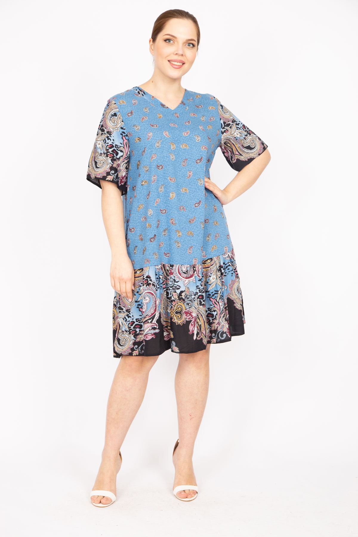 Levně Şans Women's Blue Plus Size Weave Viscose Fabric Shawl Patterned Dress