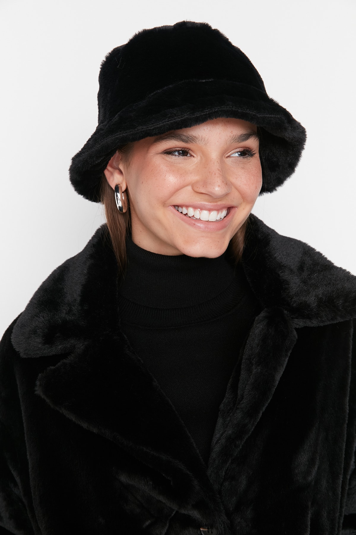 Ženski šešir Trendyol TWOAW23SP00002/Black