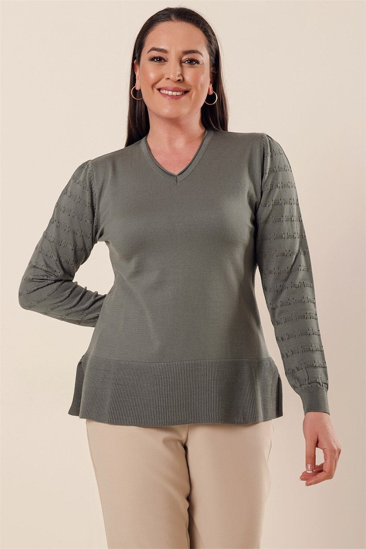 By Saygı V-neck Acrylic Sweater with Model Models with Sleeves Plus Size Plus Size Sweater in Water Green.