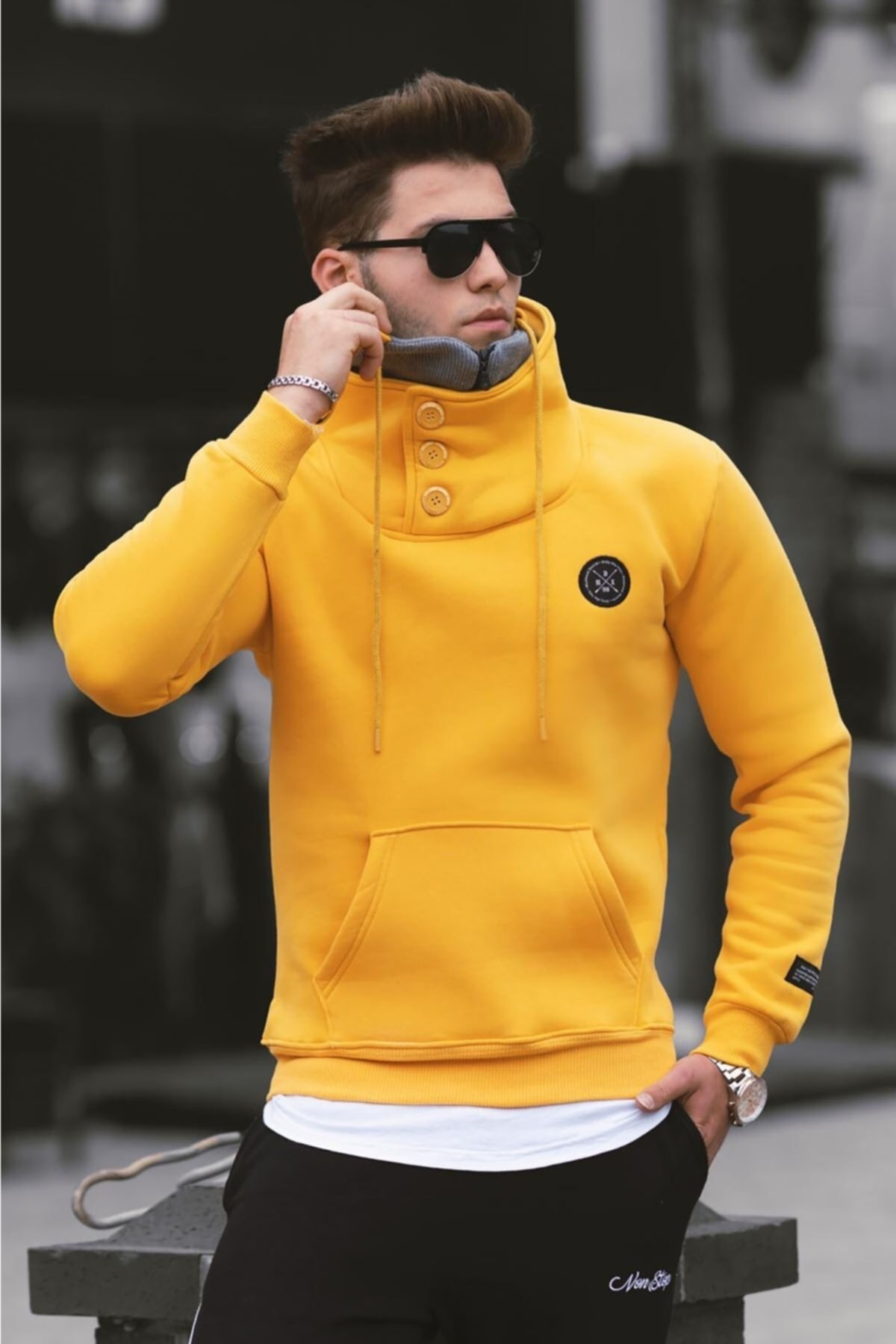 Levně Madmext Knitwear Collar Buttoned Yellow Sweatshirt 4411