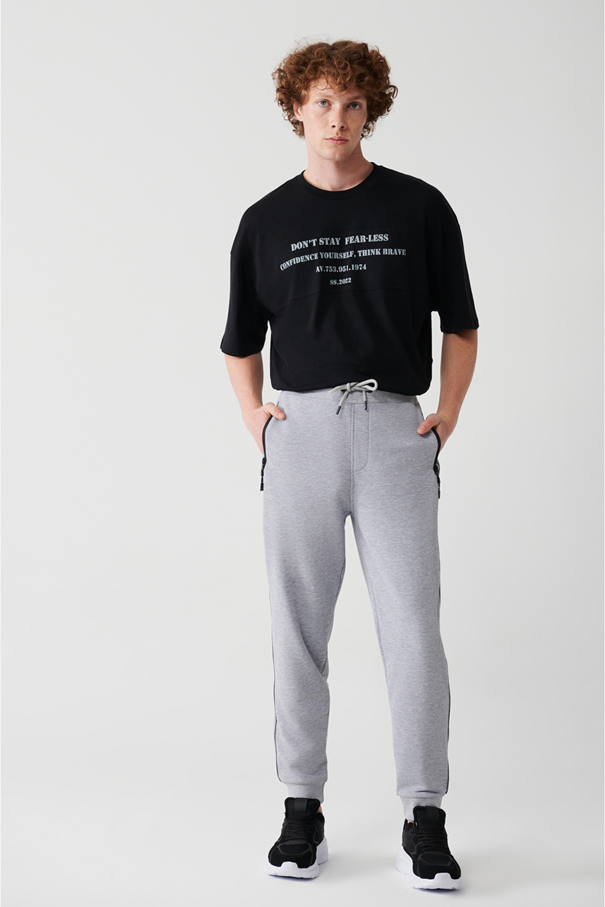 Levně Avva Men's Gray Laced Leg Elastic Cotton Breathable Regular Fit Jogger Sweatpants
