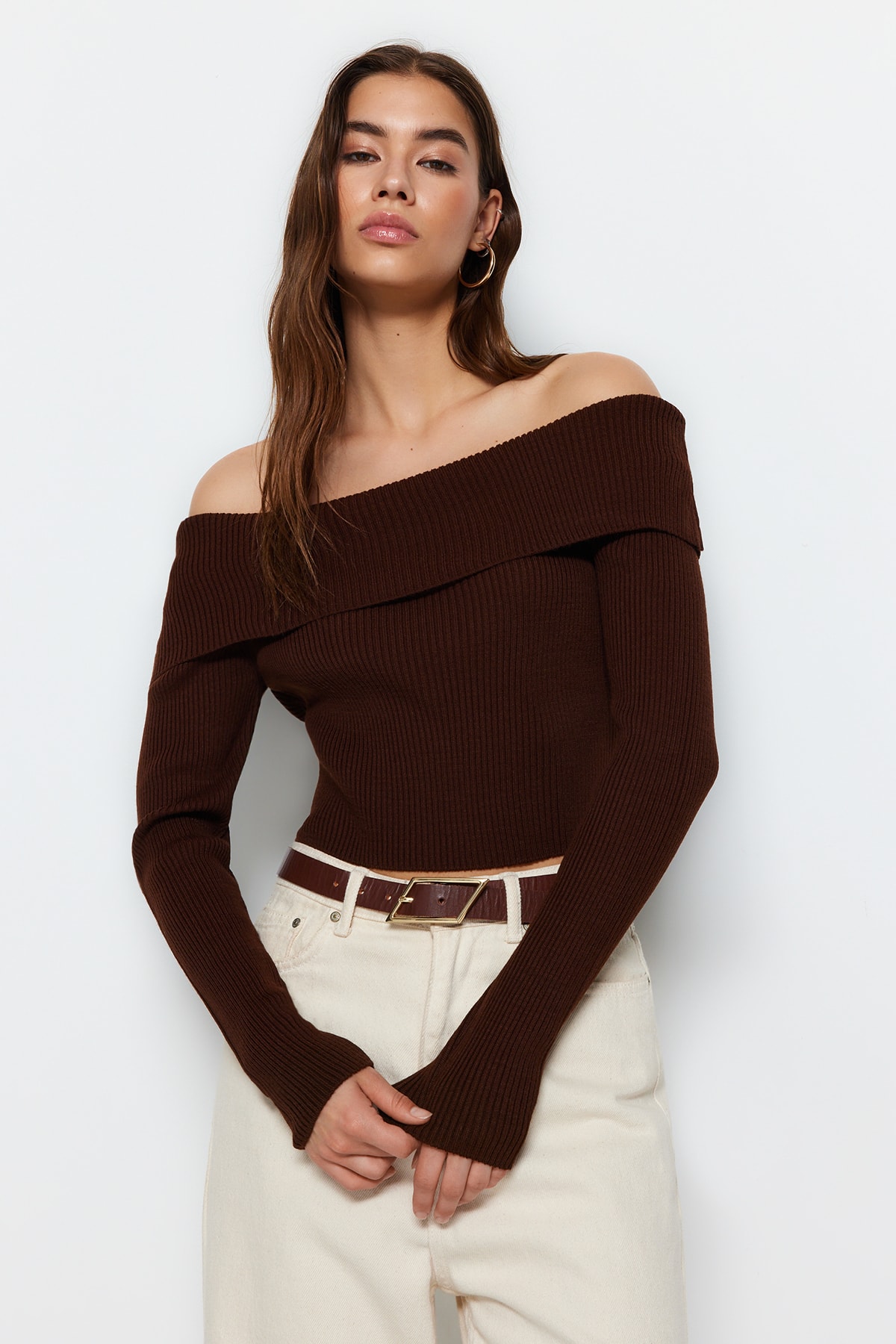 Trendyol Brown Super Crop Carmen Collar Knitwear Sweater