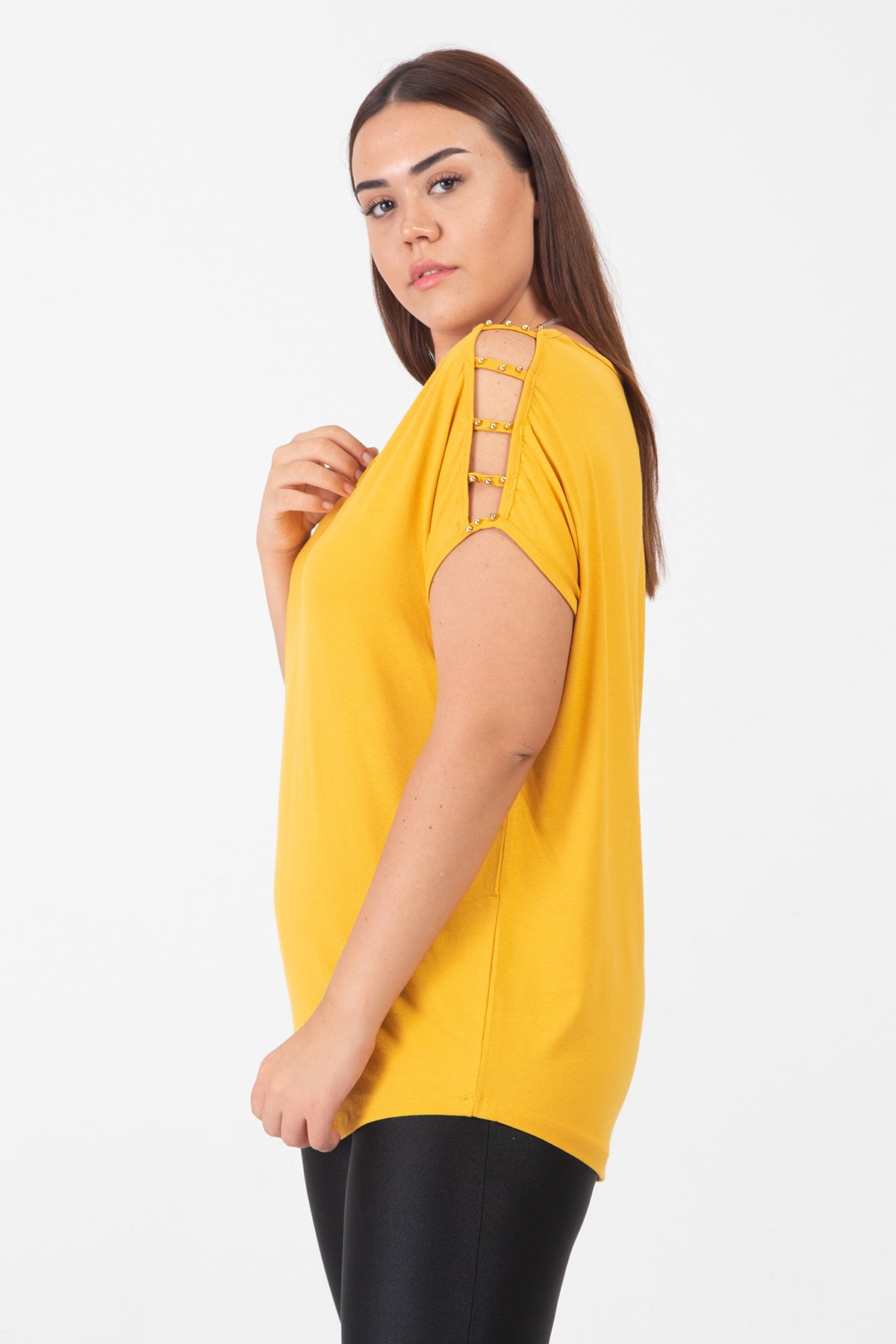 Levně Şans Women's Plus Size Mustard Decollete Viscose Fabric Blouse