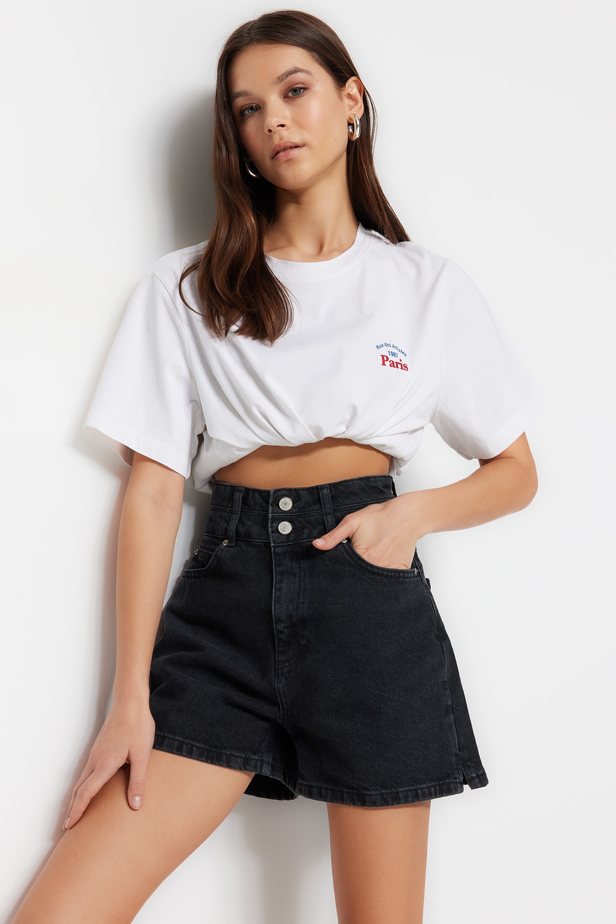 Trendyol Shorts - Black - High Waist