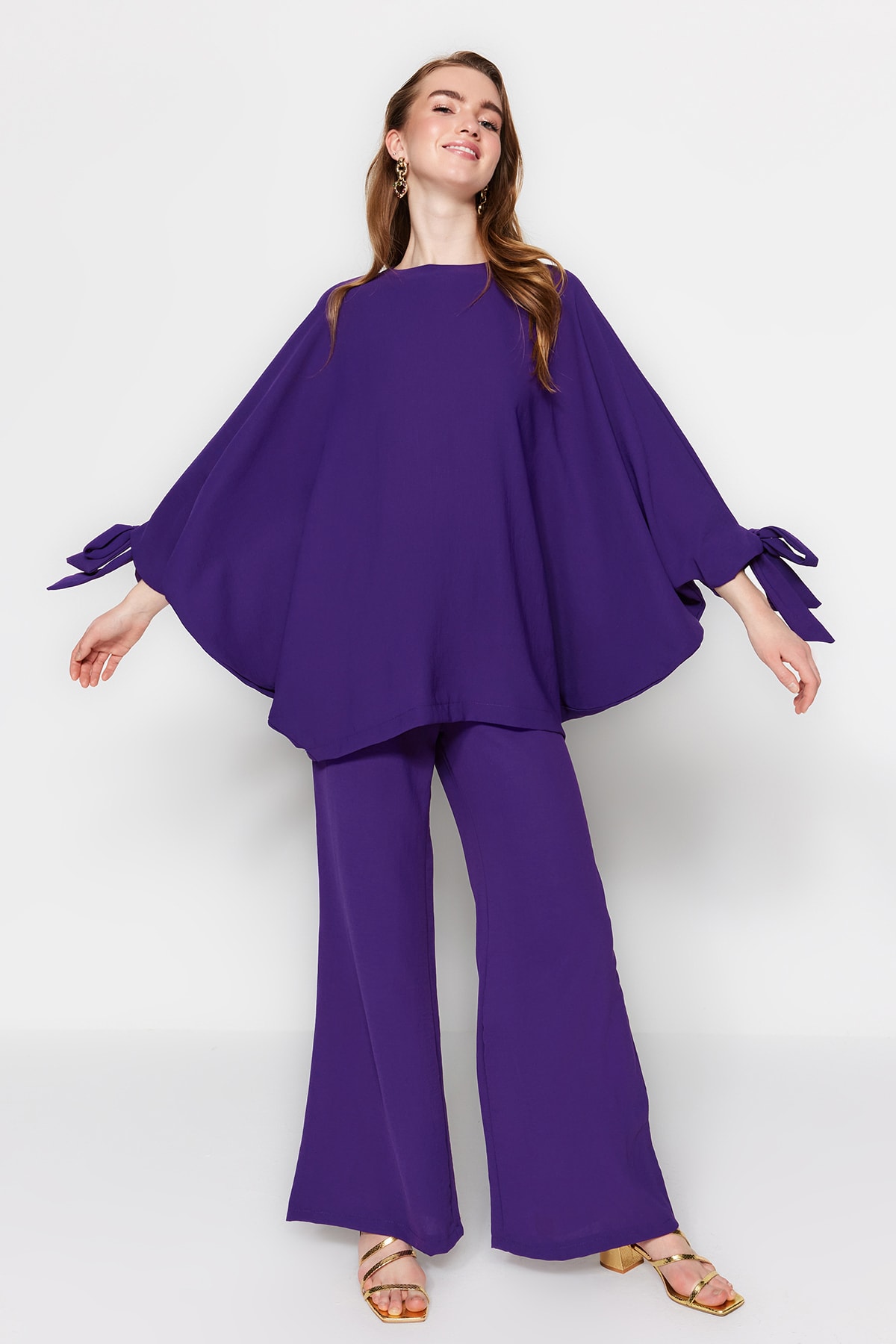 Levně Trendyol Purple Bat Sleeve Woven Aerobin Tunic-Pants Suit