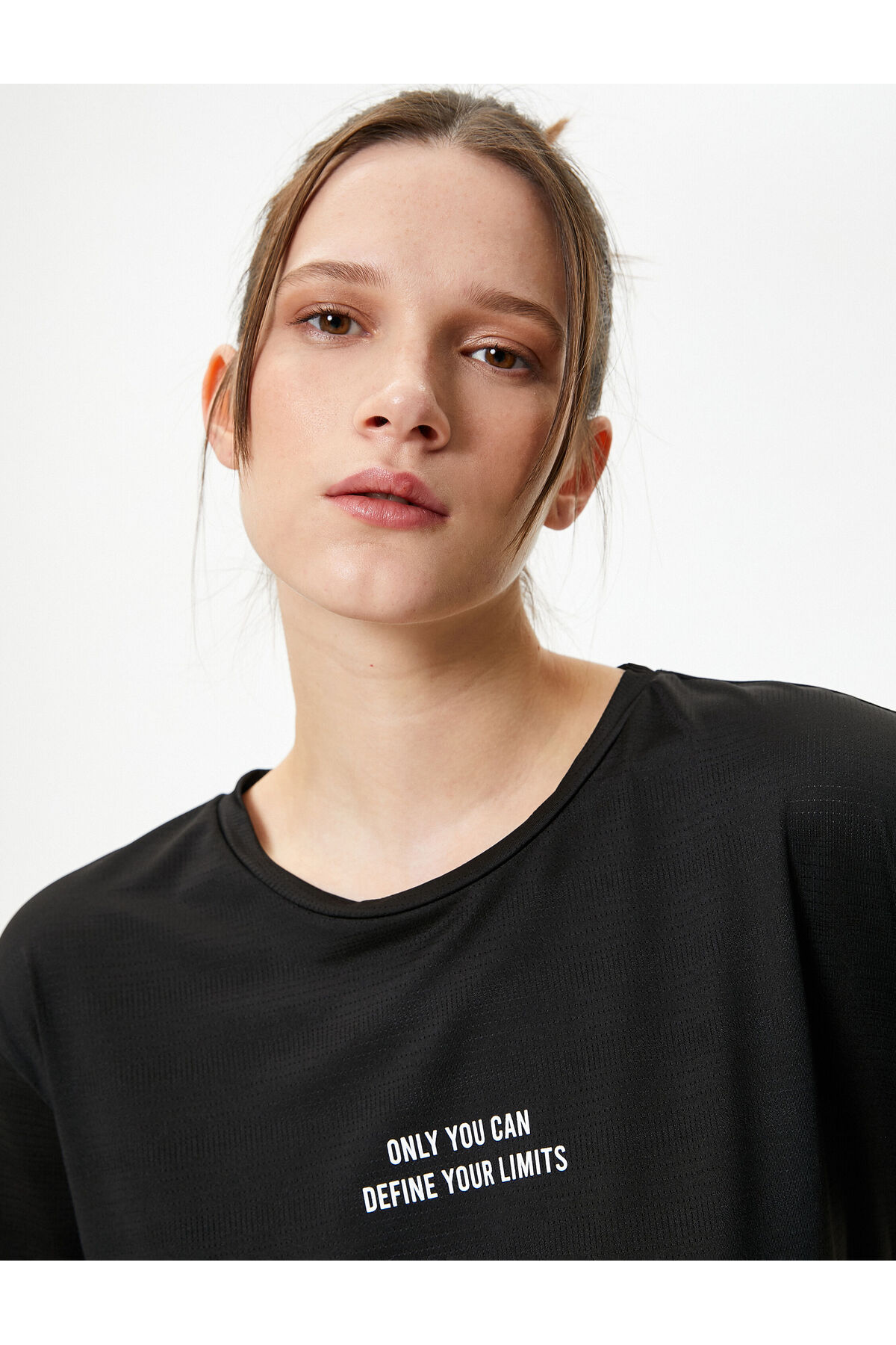 Levně Koton Sports T-Shirt Breathable Textured Comfort Fit Short Sleeve Crew Neck Printed