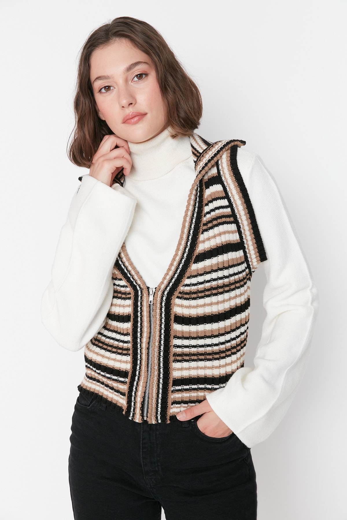Trendyol Sweater Vest - Black - Regular fit