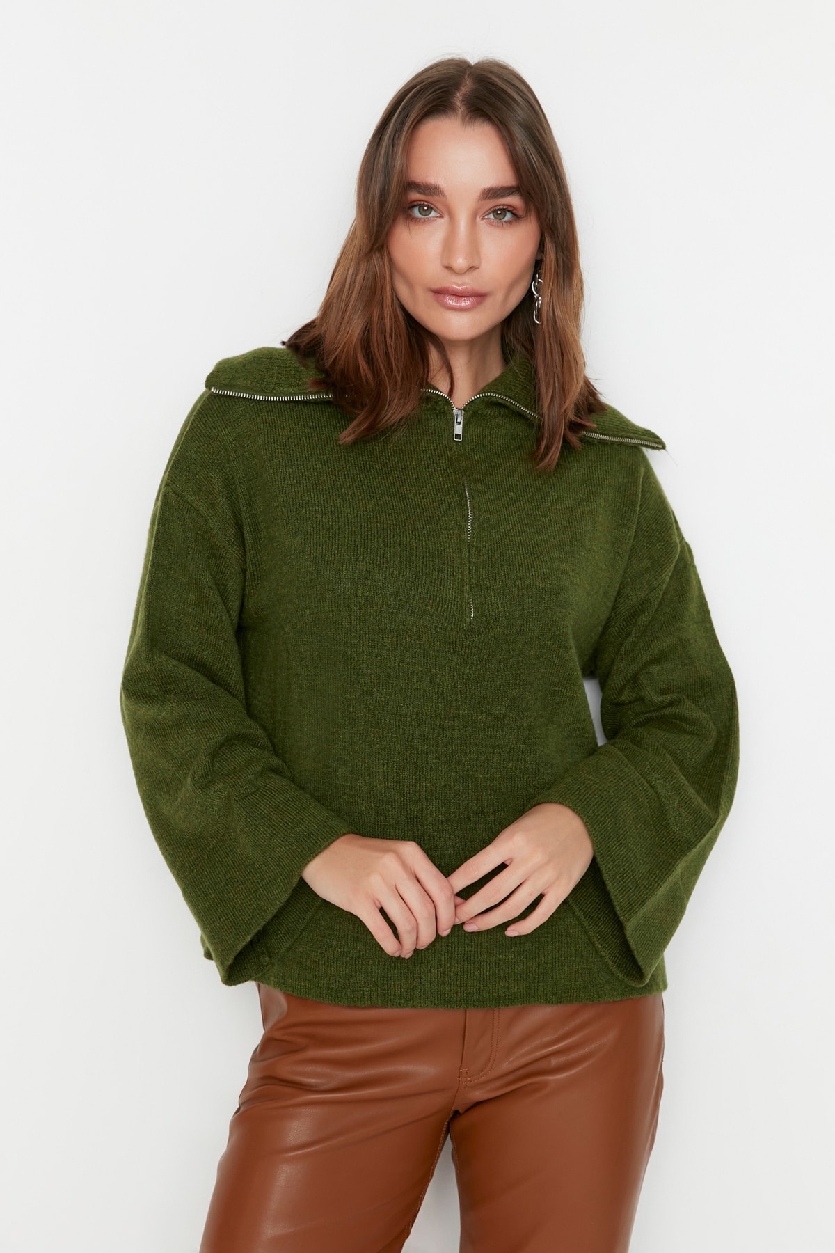 Trendyol Khaki Wide Fit Soft Textured Basic Knitwear Sweater