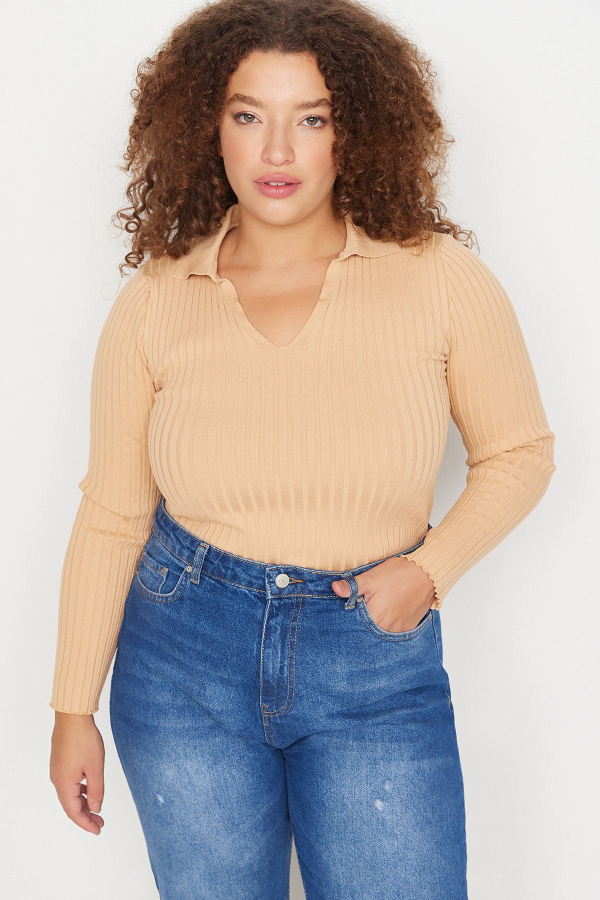 Trendyol Curve Plus Size Sweater - Beige - Fitted