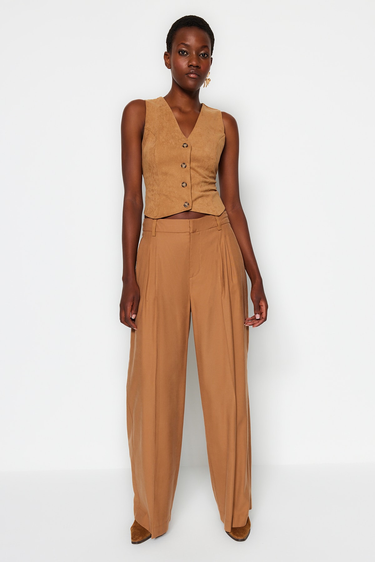 Trendyol Vest - Brown - Basic