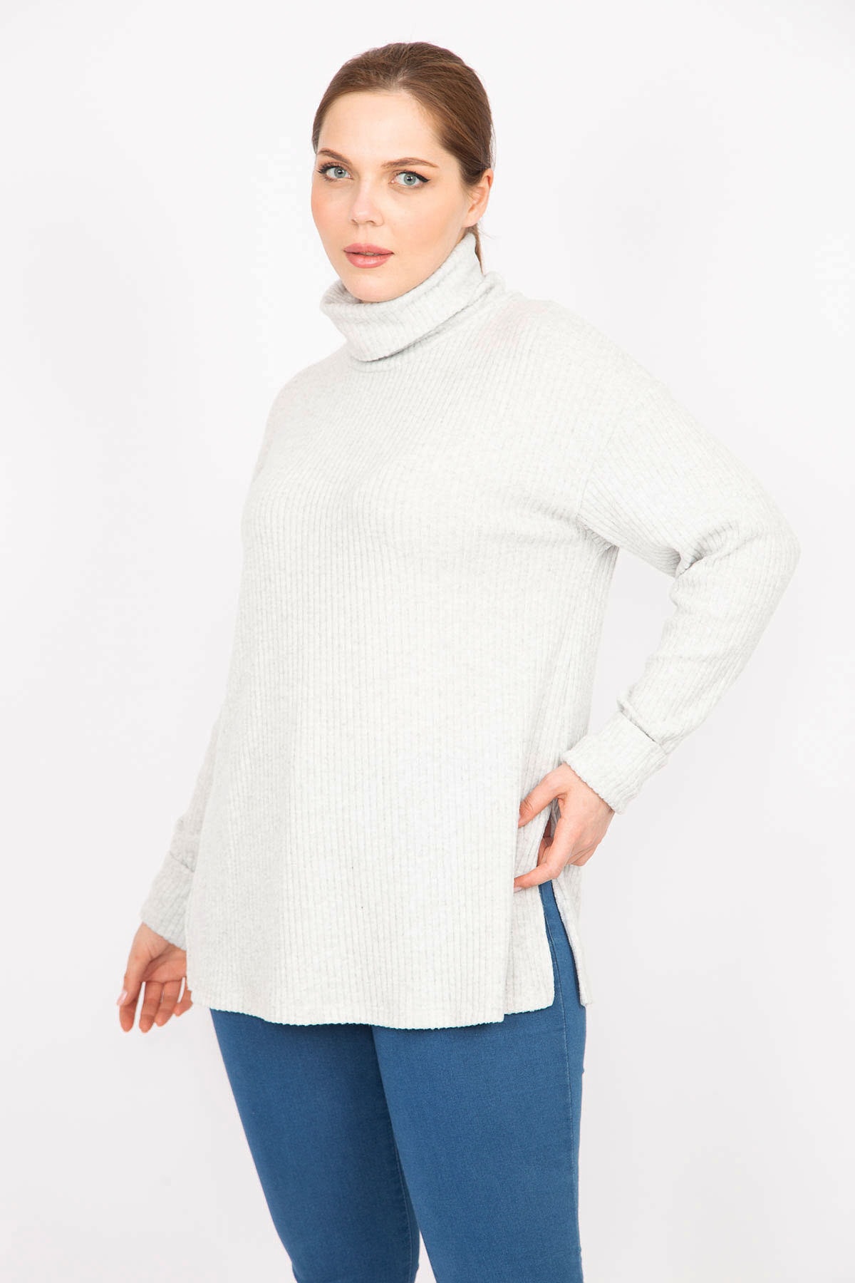 Levně Şans Women's Gray Plus Size Turtleneck Fluffy Fabric Self Striped Tunic