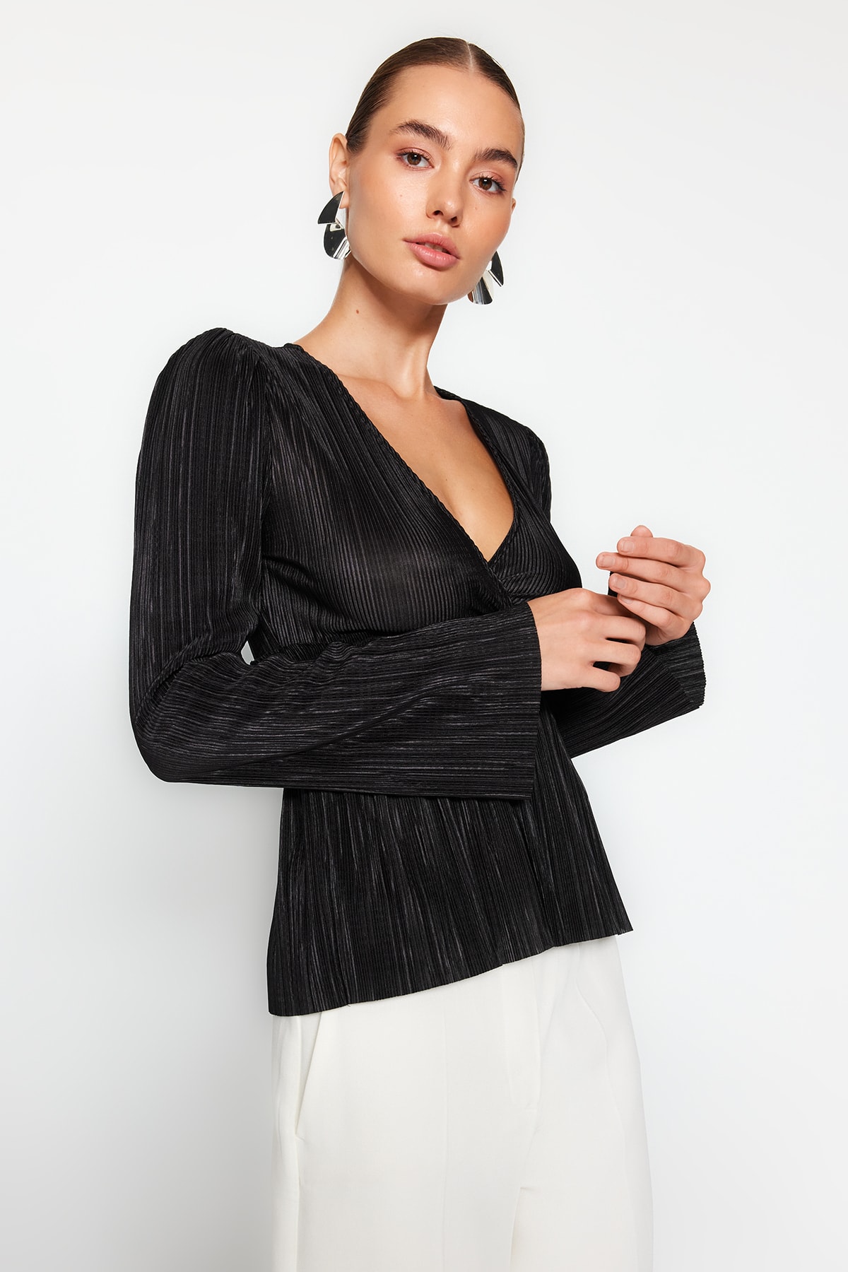 Trendyol Black Pleat Detailed Double Breasted Closure Frilly V Neck Blouse
