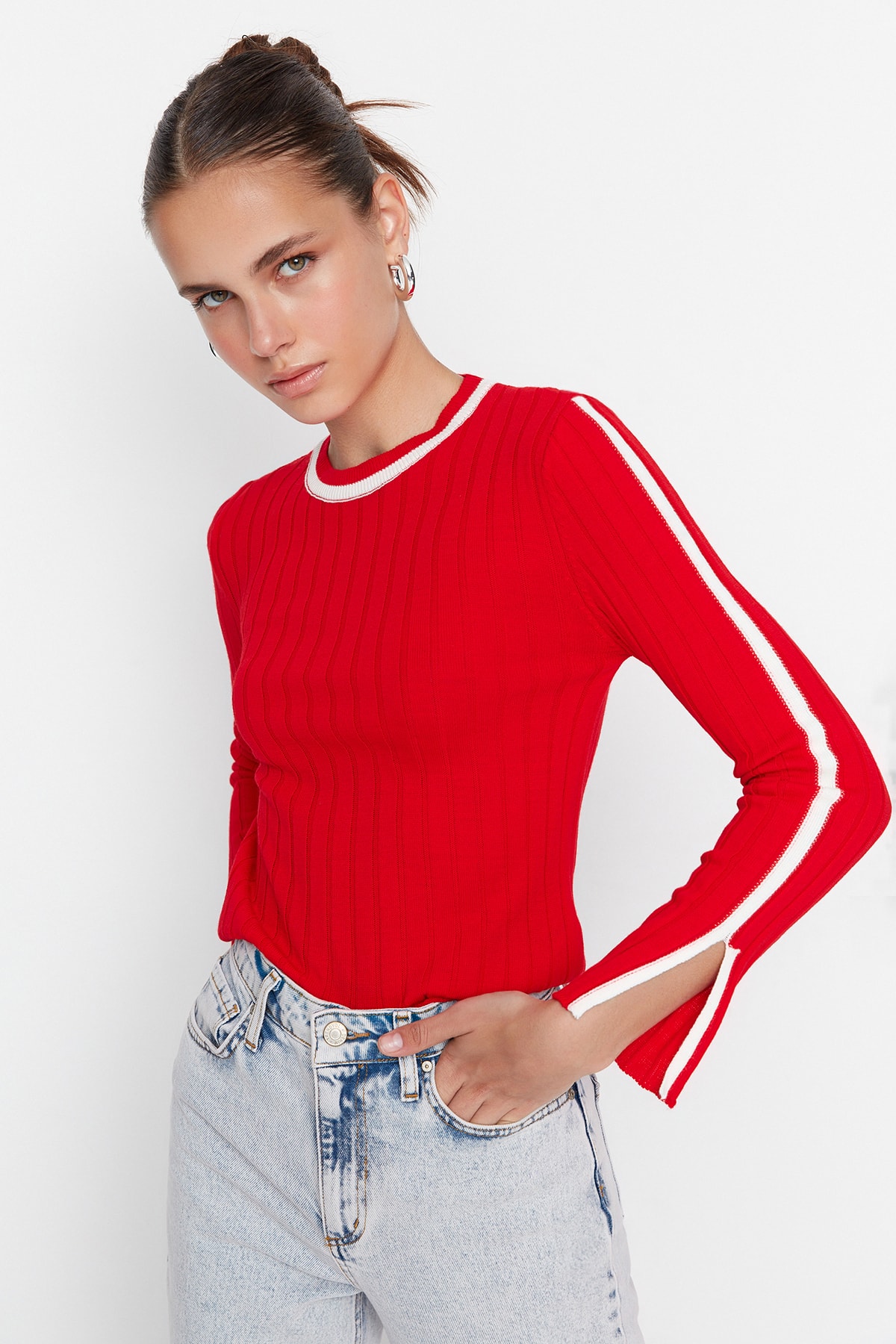 Trendyol Red Slit Detailed Knitwear Sweater on the Sleeves