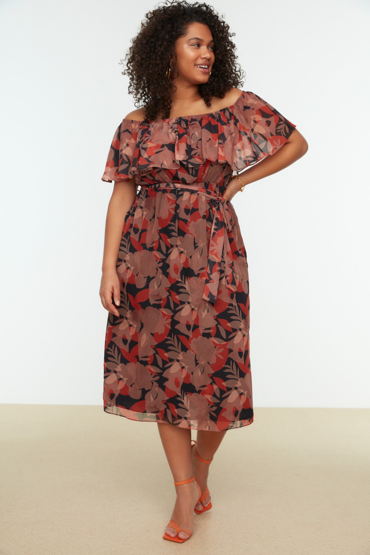 Trendyol Curve Carmen Black Collared Belted Chiffon Woven Dress