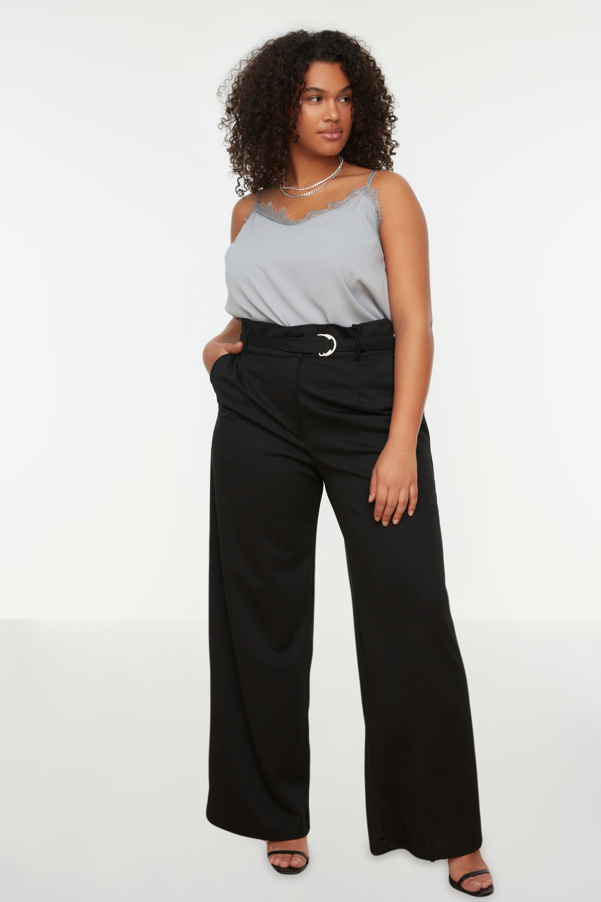 Trendyol Curve Black Belt Detailed Pleated Knitted Pants