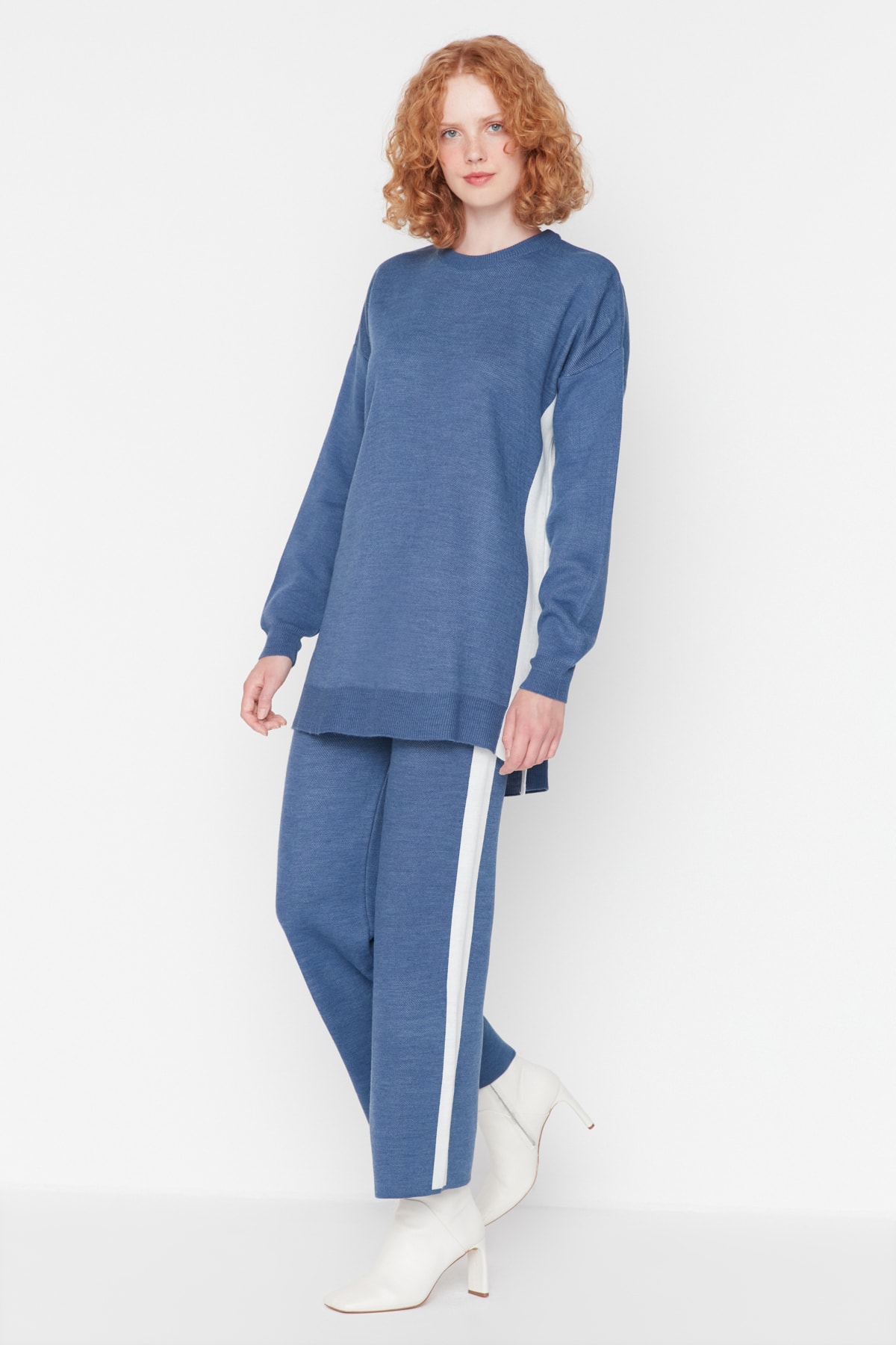 Levně Trendyol Indigo Stripe Detailed Sweater-Pants Knitwear Set