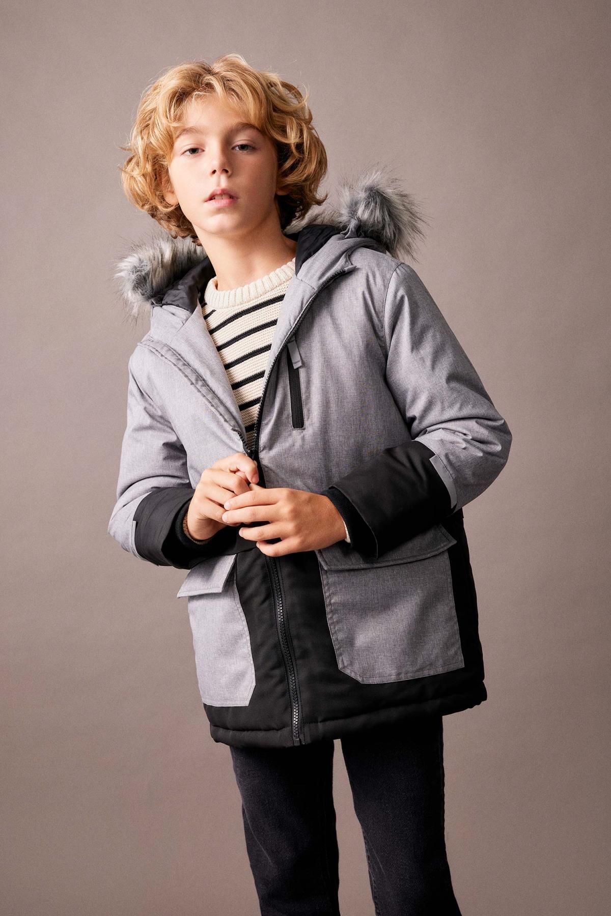 DEFACTO Boy Water Repellent Detachable Fur Hooded Plush Lining Coat Jacket