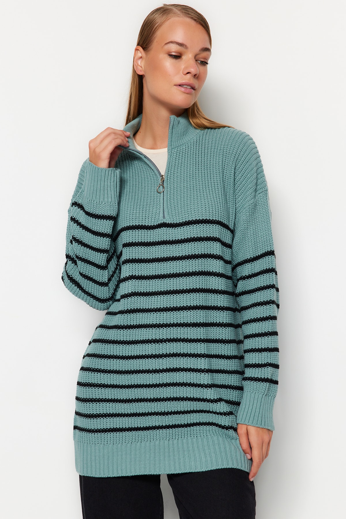 Trendyol Mint Striped Zipper Detailed Knitwear Sweater