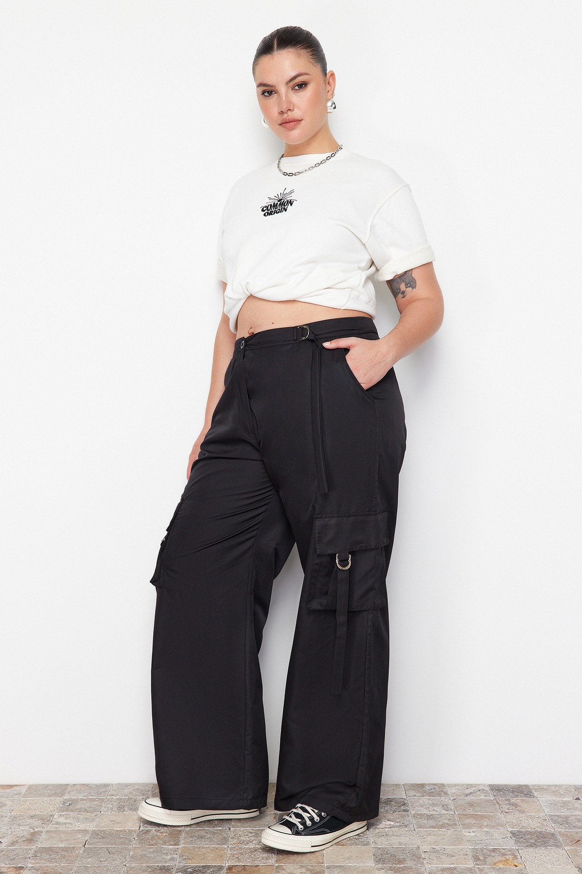Trendyol Black Wide Leg Parachute Pantaloni țesute
