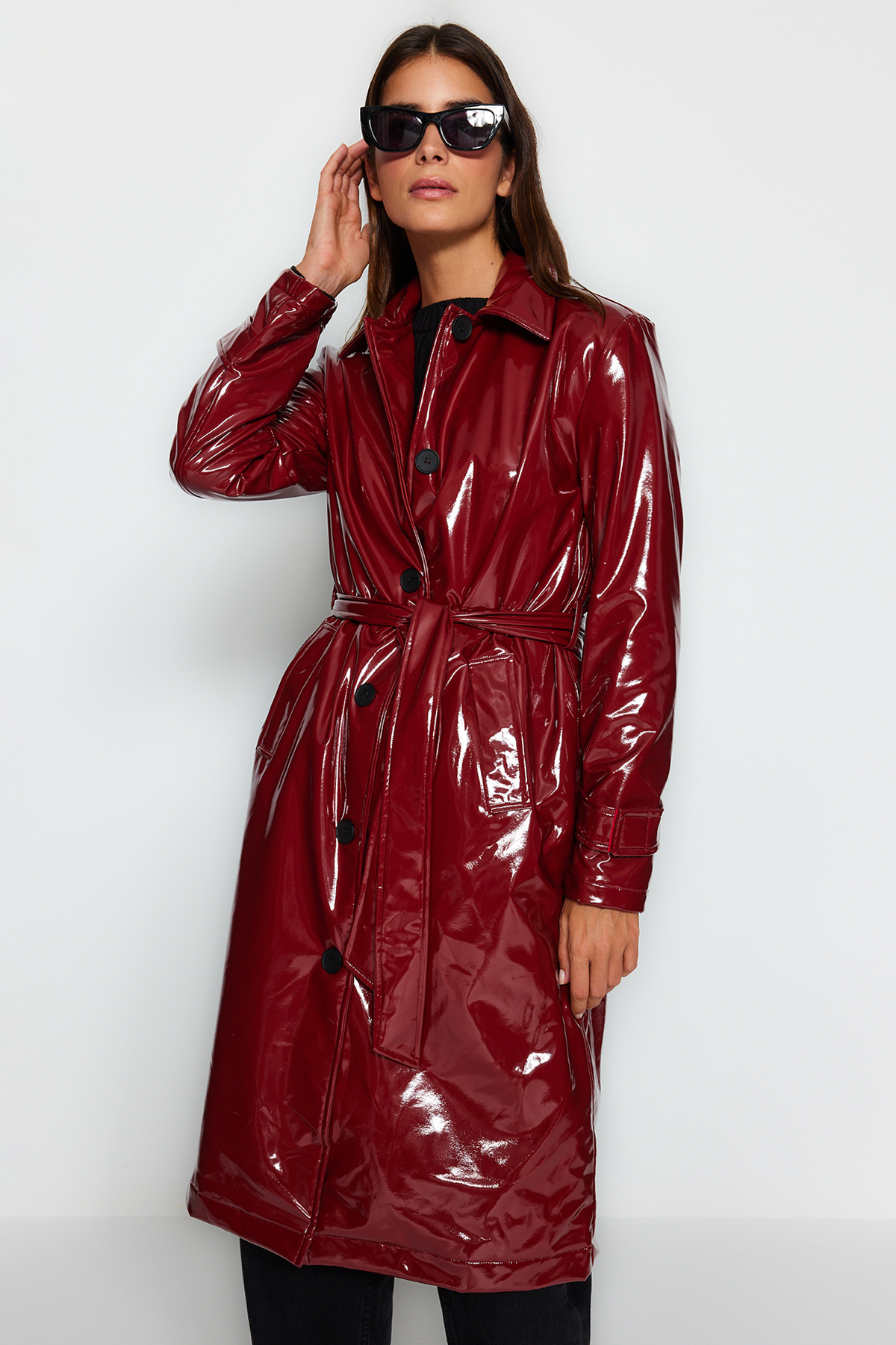 Trenci Trendyol Burgundy Shiny Belted