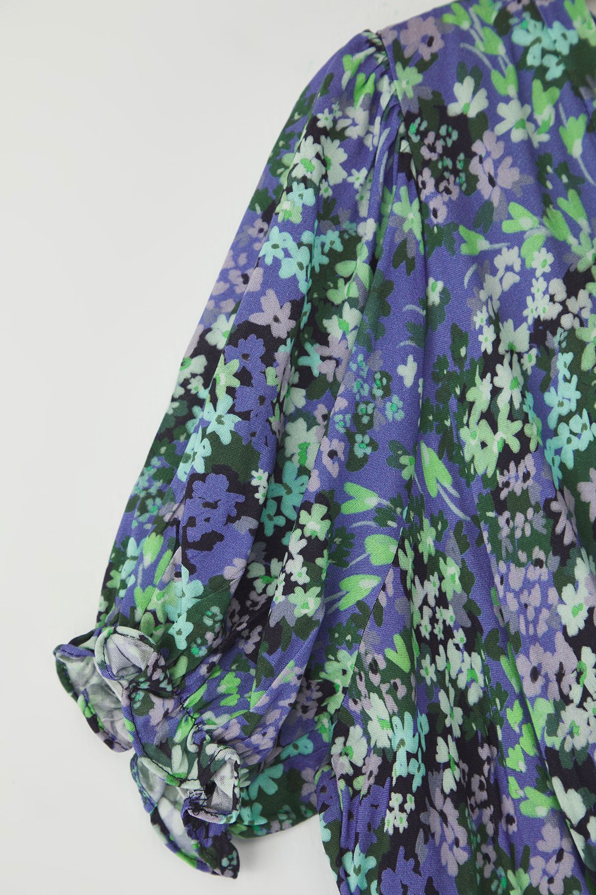 Trendyol Curve Blue A-Cut/Bell Floral Woven Dress